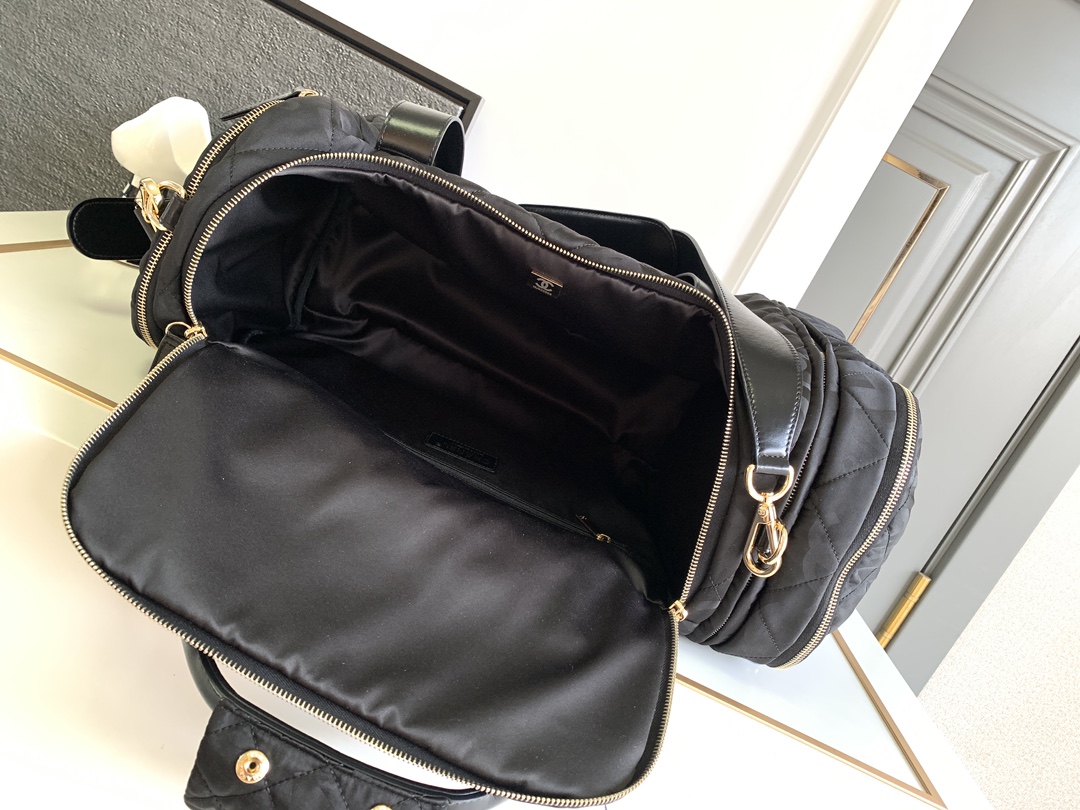 Bagsaaa Ch**el Black Nylon Coco Neige Two-in-One Duffle/Backpack - 51*23*20.5cm