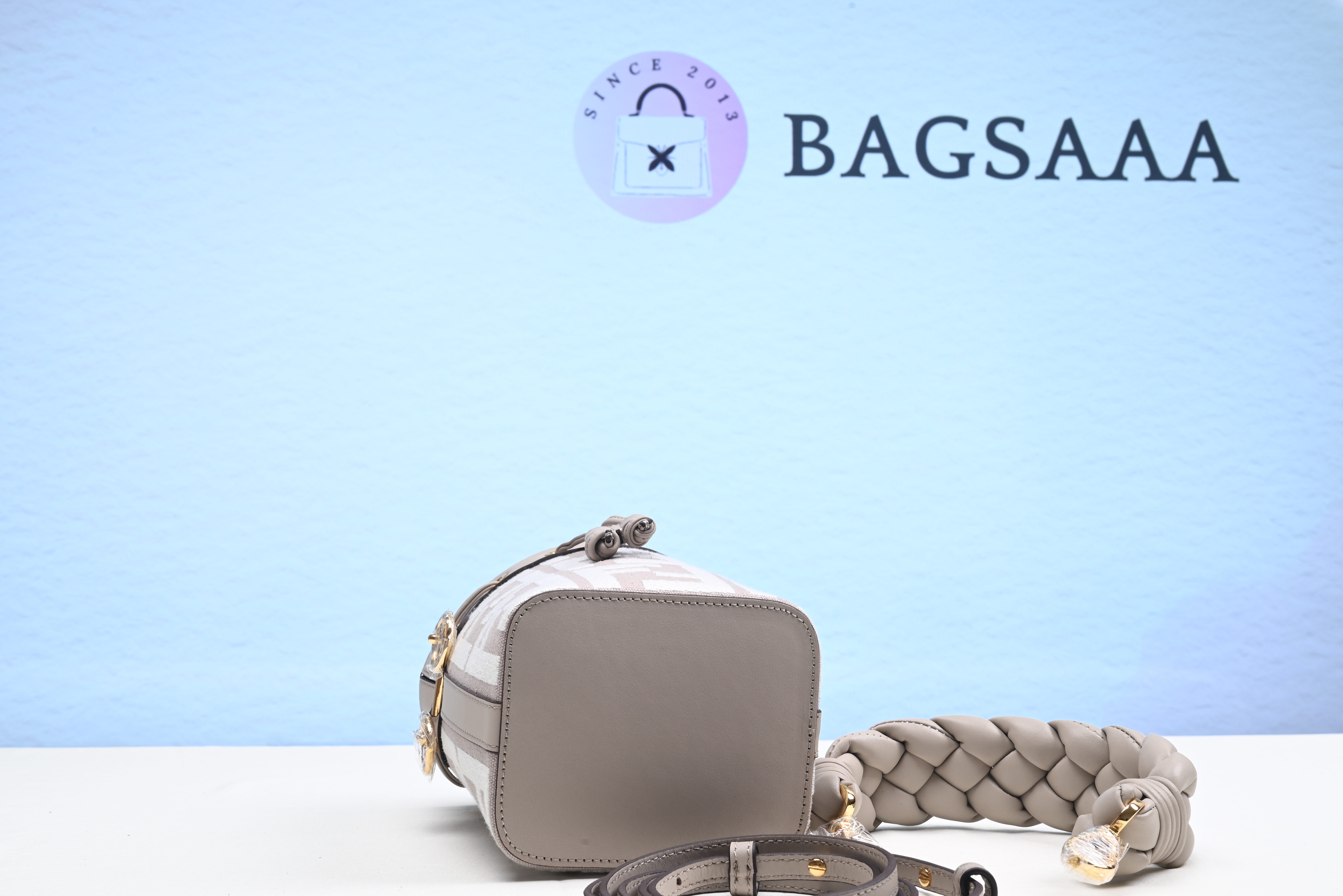 Bagsaaa F**di Mon Tresor Grey canvas FF mini bag - 18*10*12cm