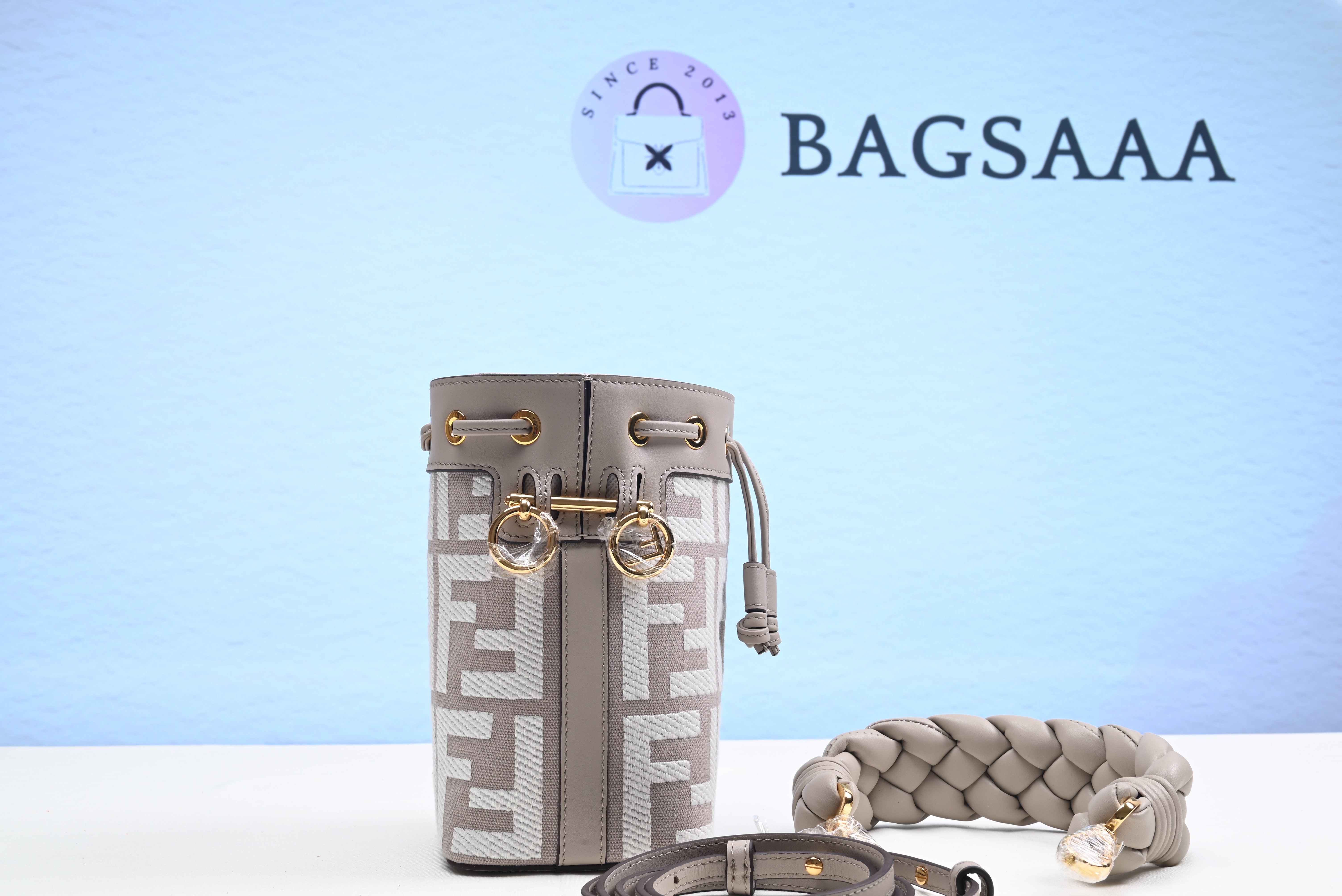 Bagsaaa F**di Mon Tresor Grey canvas FF mini bag - 18*10*12cm