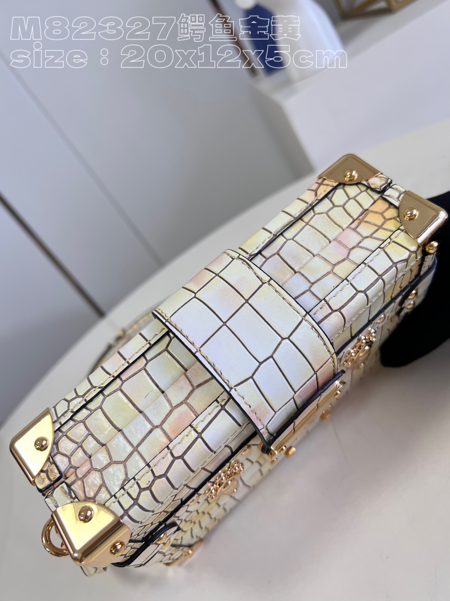 Bagsaaa L0vis Vvtt0n Petite Malle Bag Alligator crocodile leathe Royal Garden color
