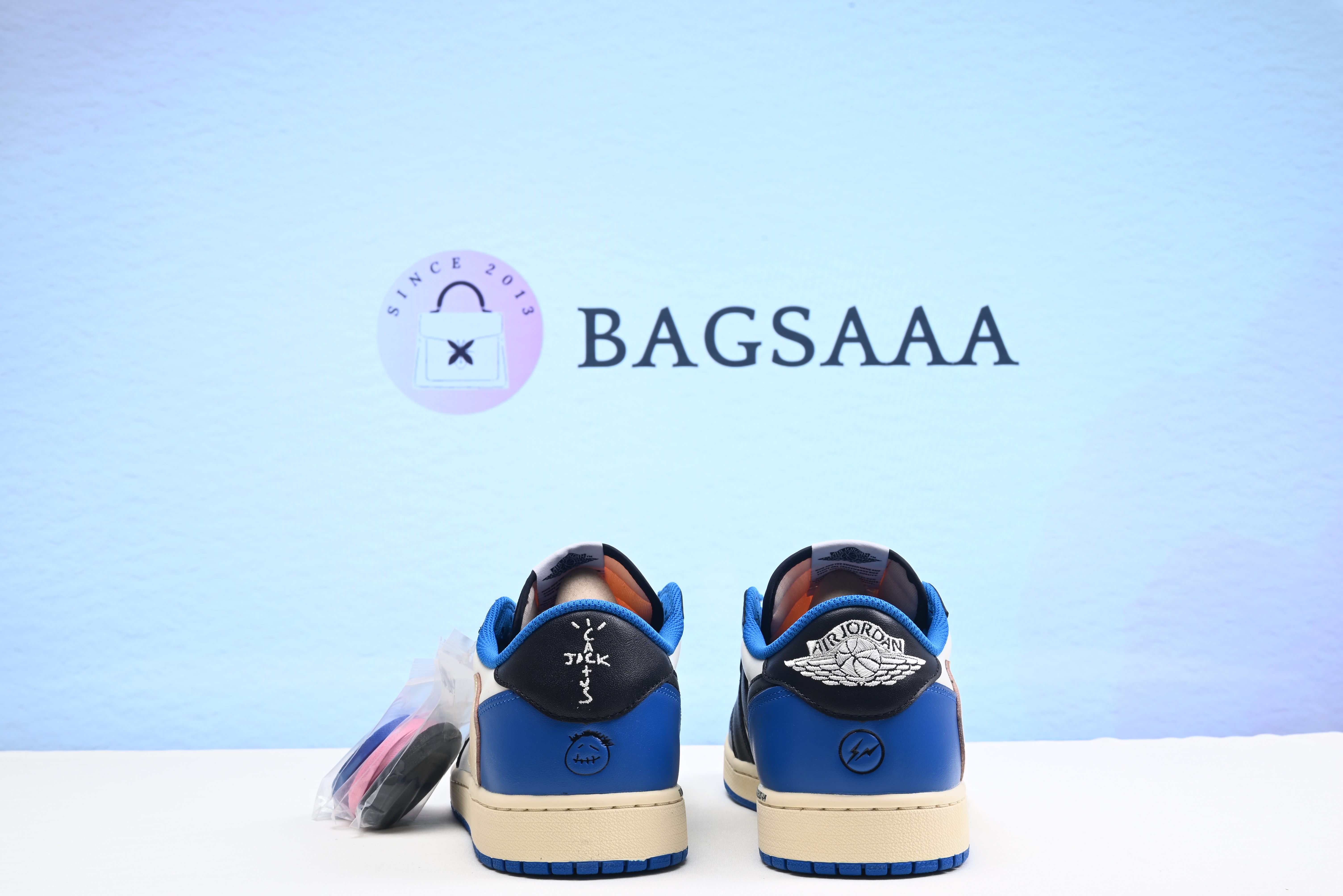 Nike Air Jordan 1 Travis Scott Fragment Low