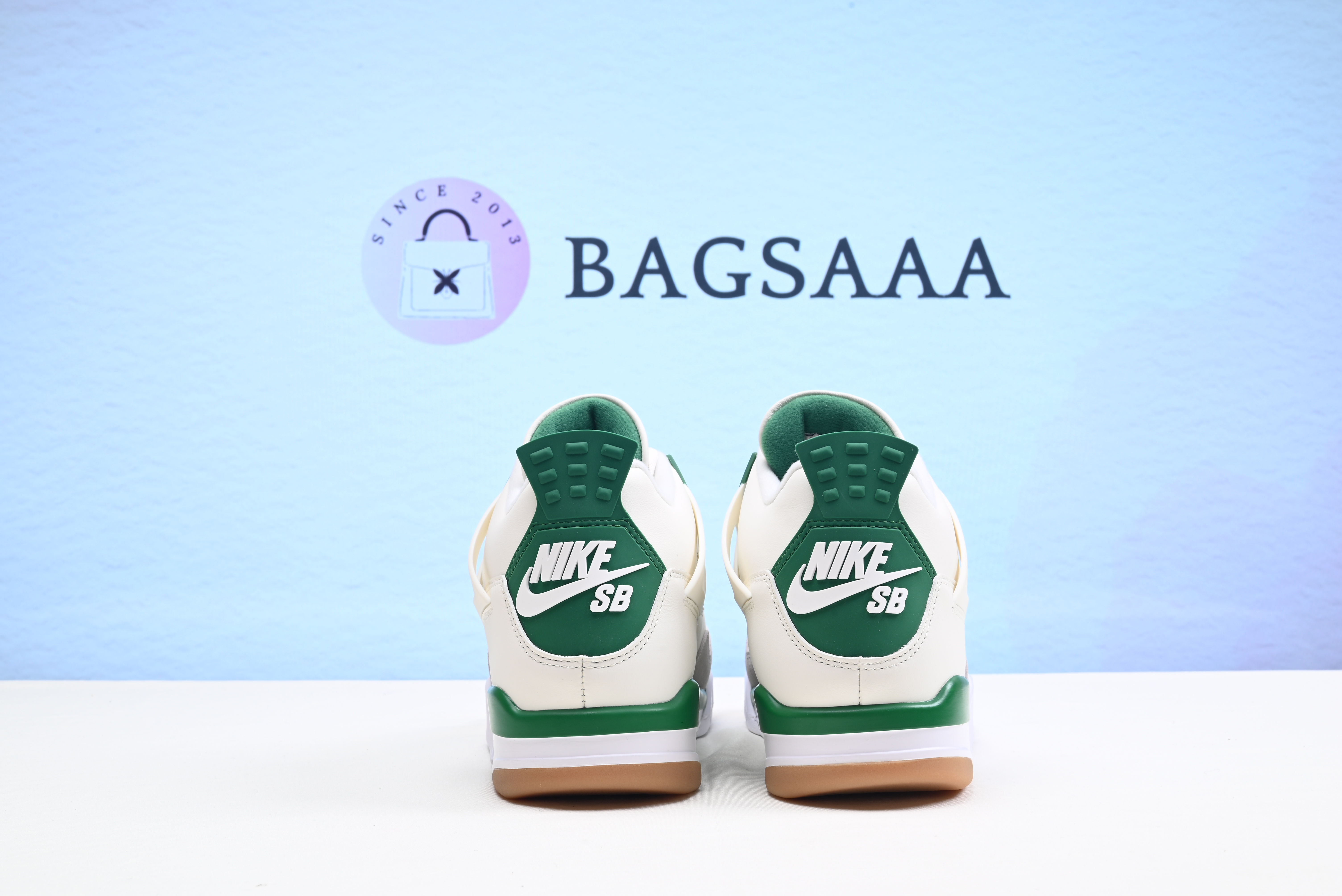 Bagsaaa Air Jordan 4 SB Green Sneaker