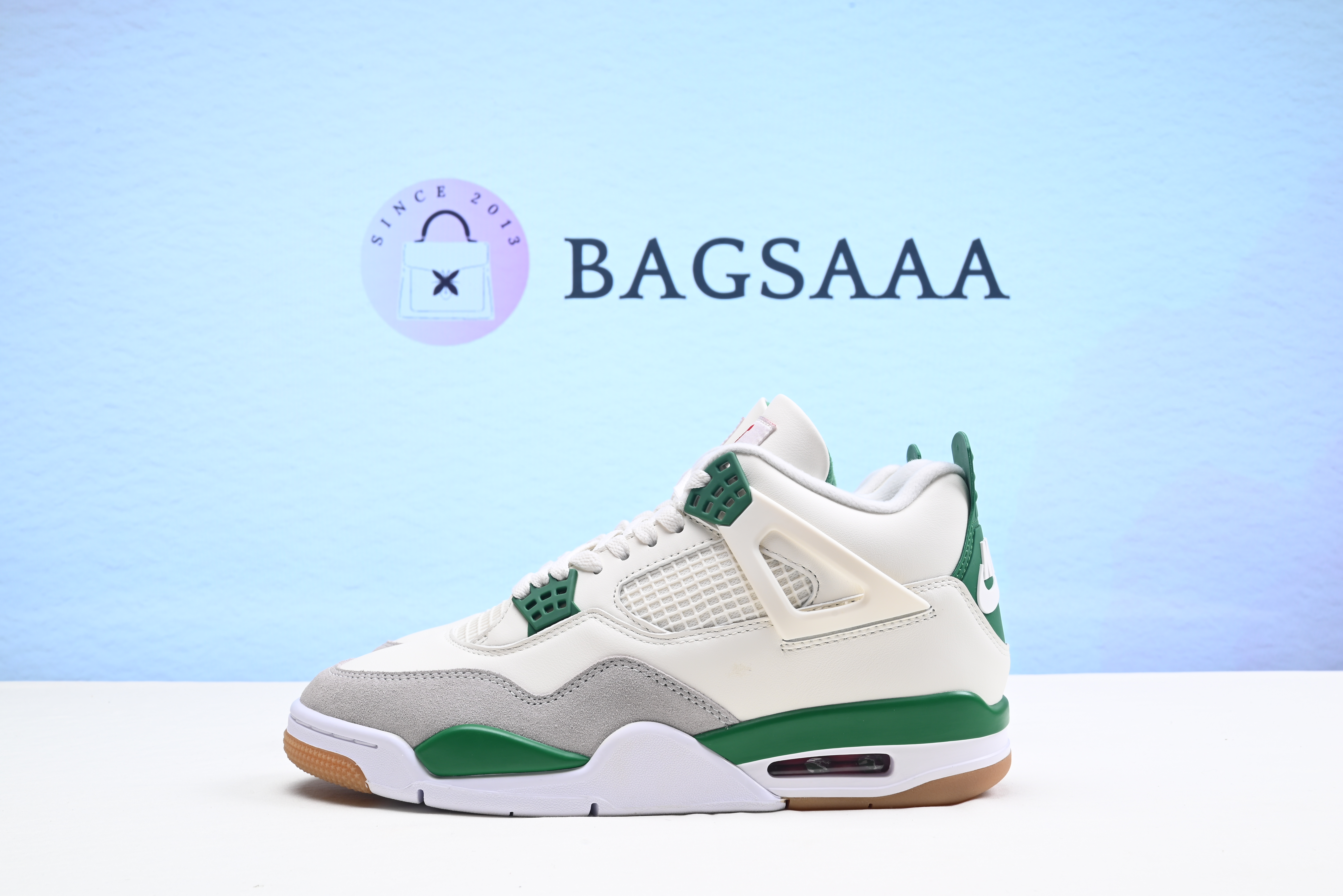 Bagsaaa Air Jordan 4 SB Green Sneaker