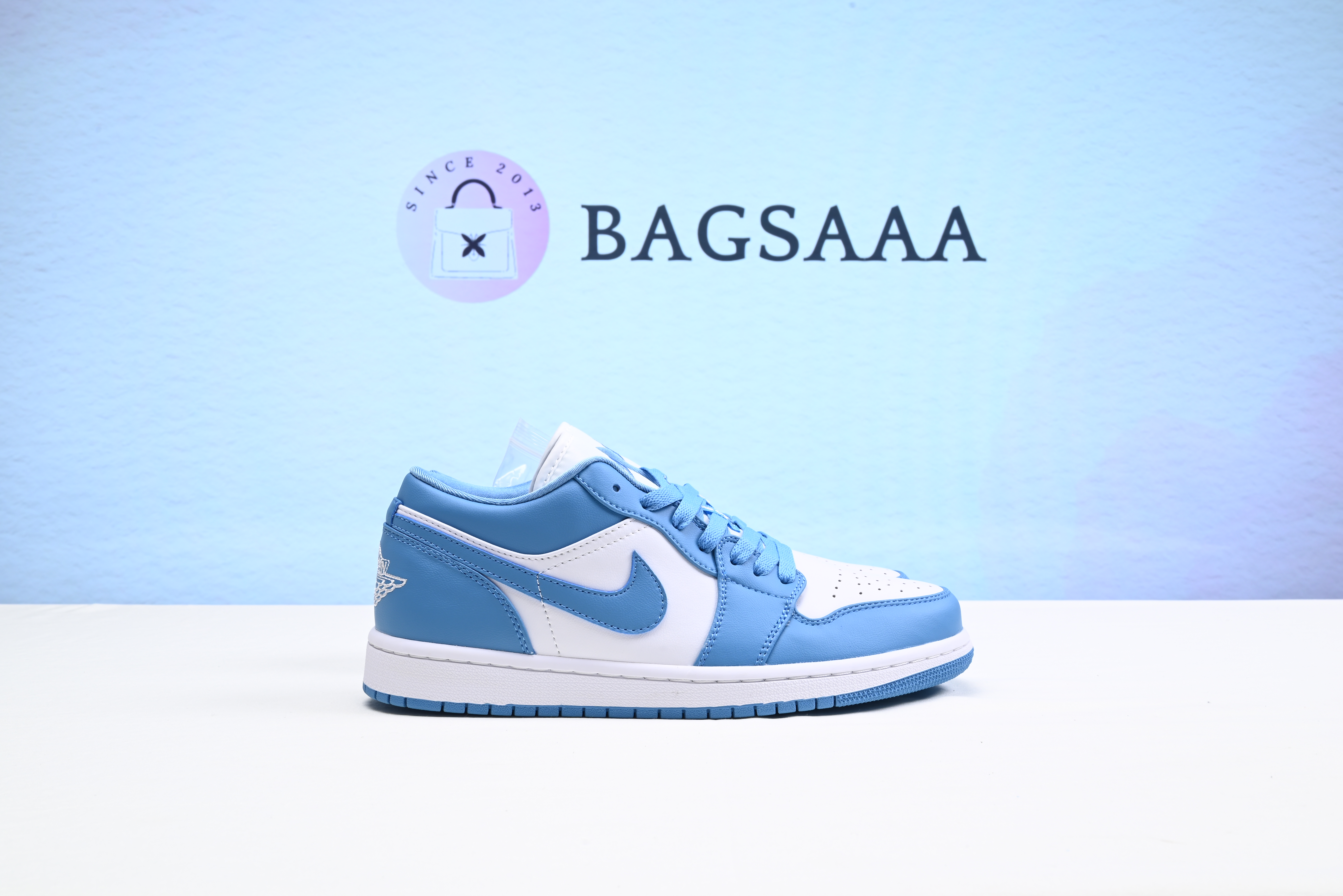 Air Jorrdan Blue Jordan 1 Low Unc