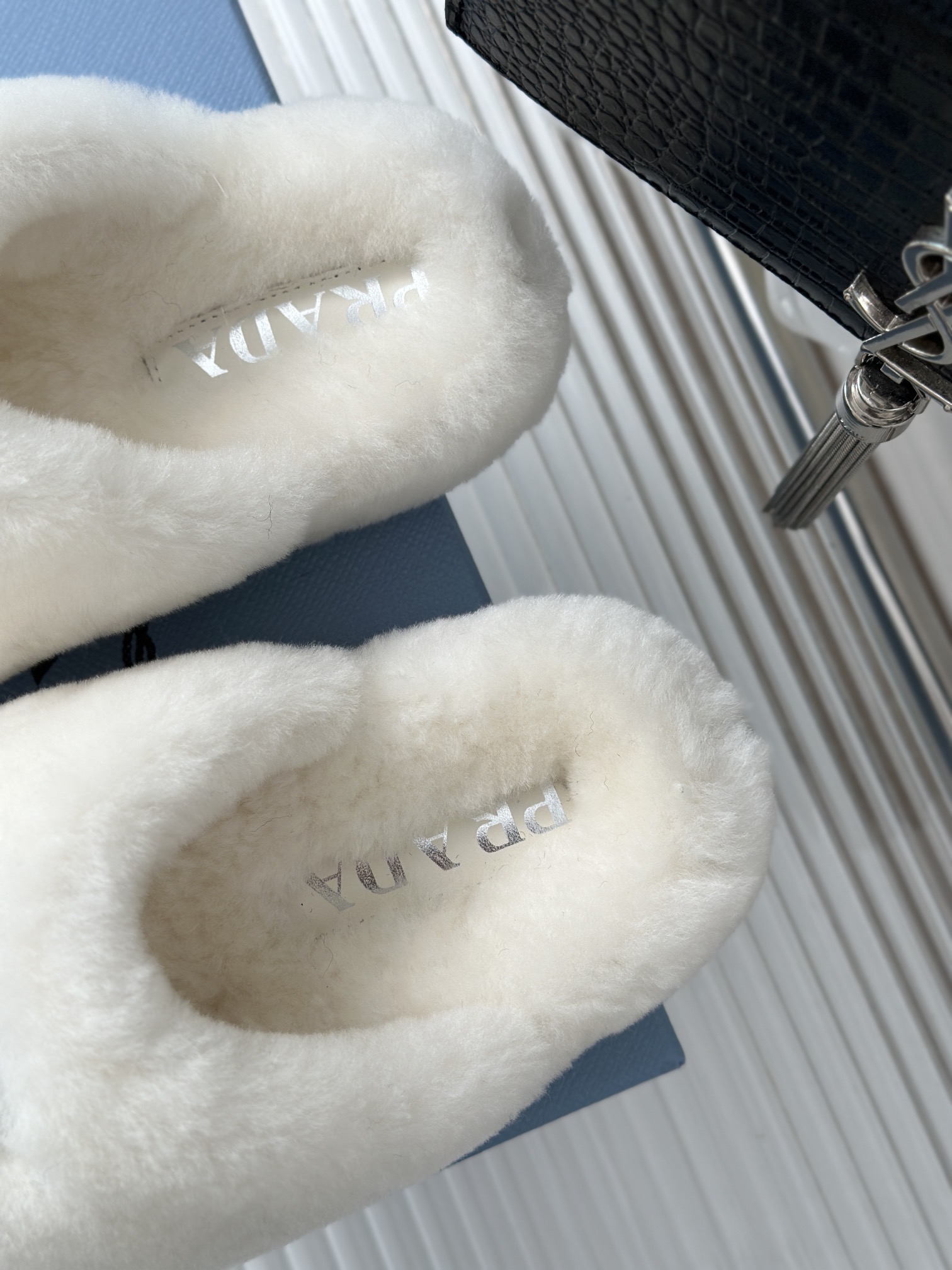 Bagsaaa Pra*a Shearling mules white