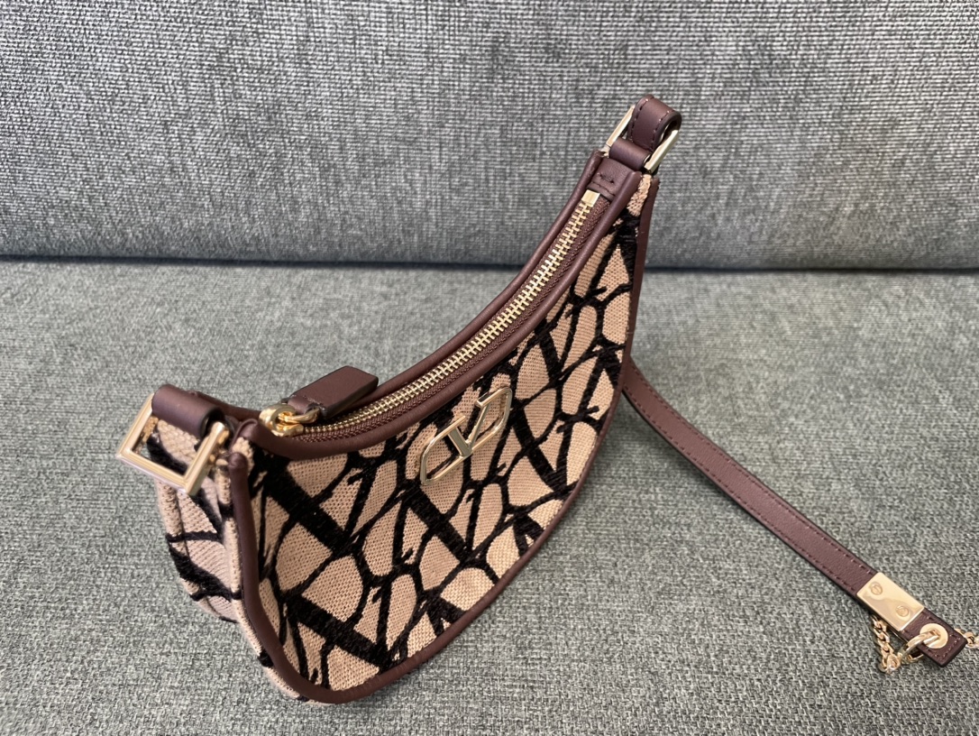 Bagsaaa Va1e*ntin0 Garavani VLogo Toile Iconographe Mini shoulder brown