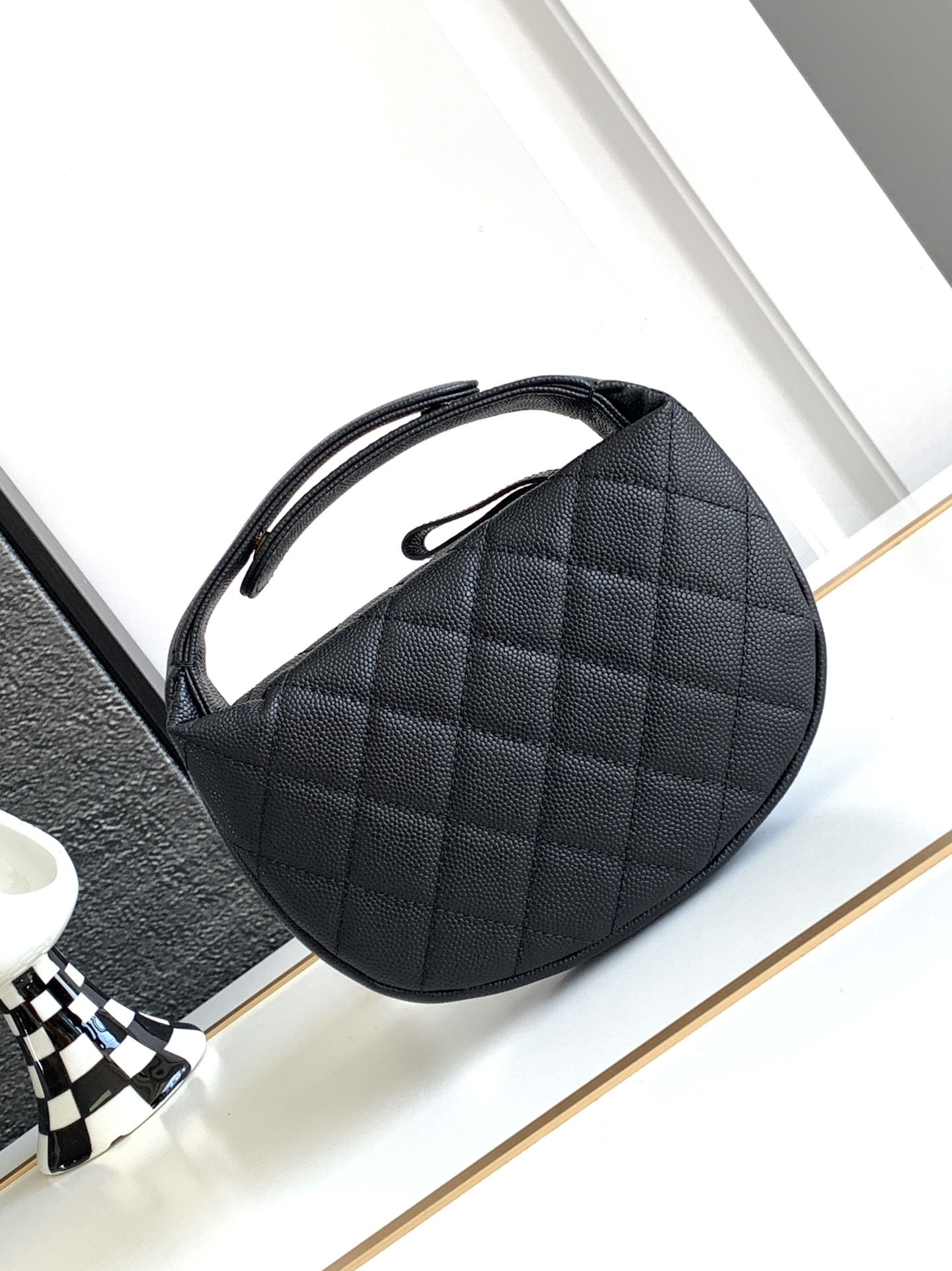 Bagsaaa Ch**el Bucket Bag Black Caviar