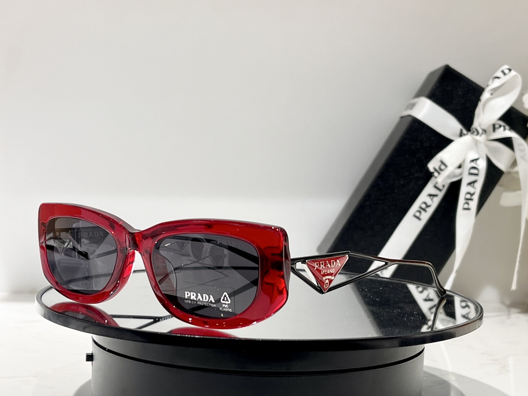 Pra*a Eyewear Rectangular Frame Sunglasses