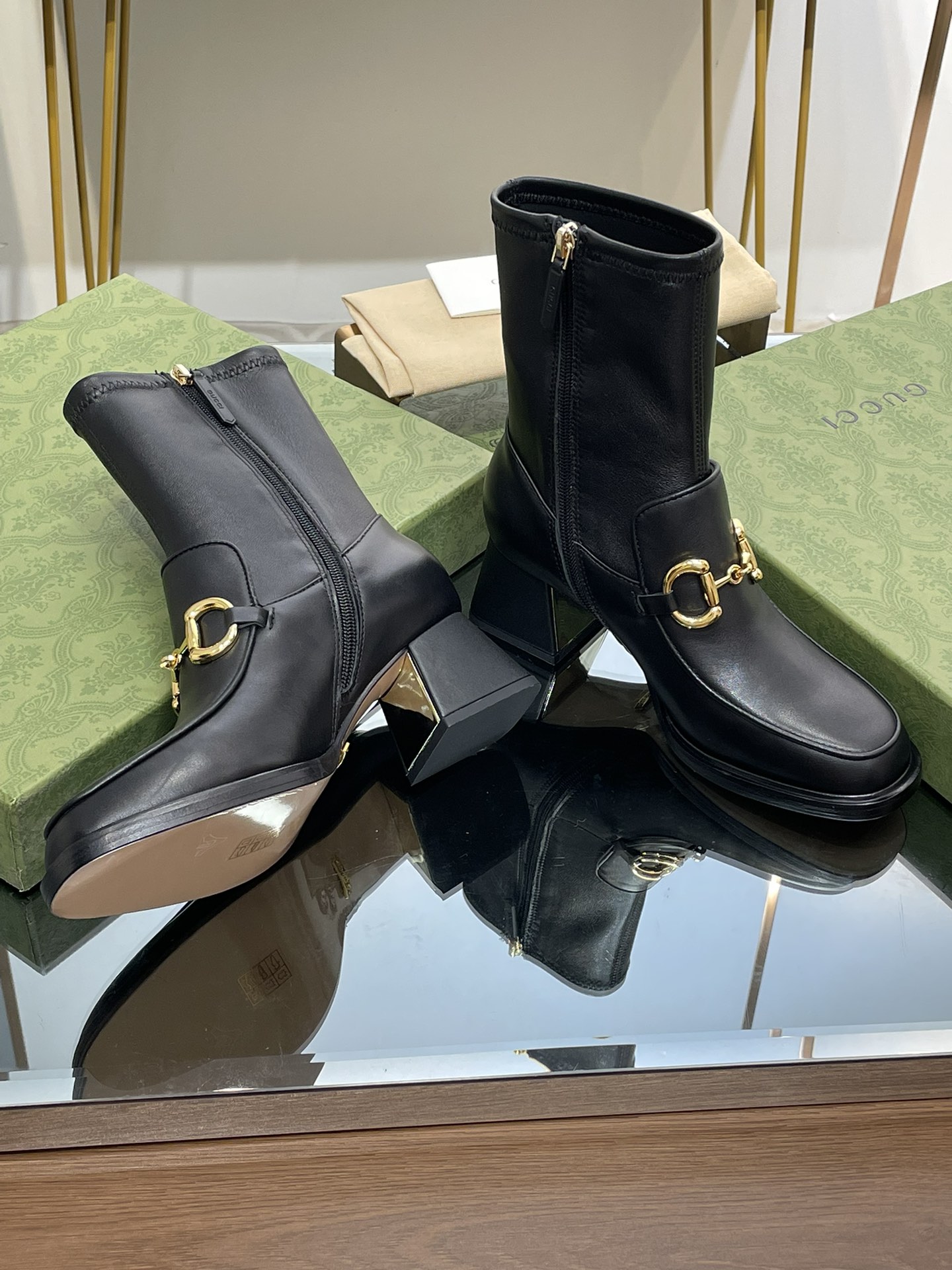Bagsaaa Gvc*1 Horsebit Ankle Boots Black