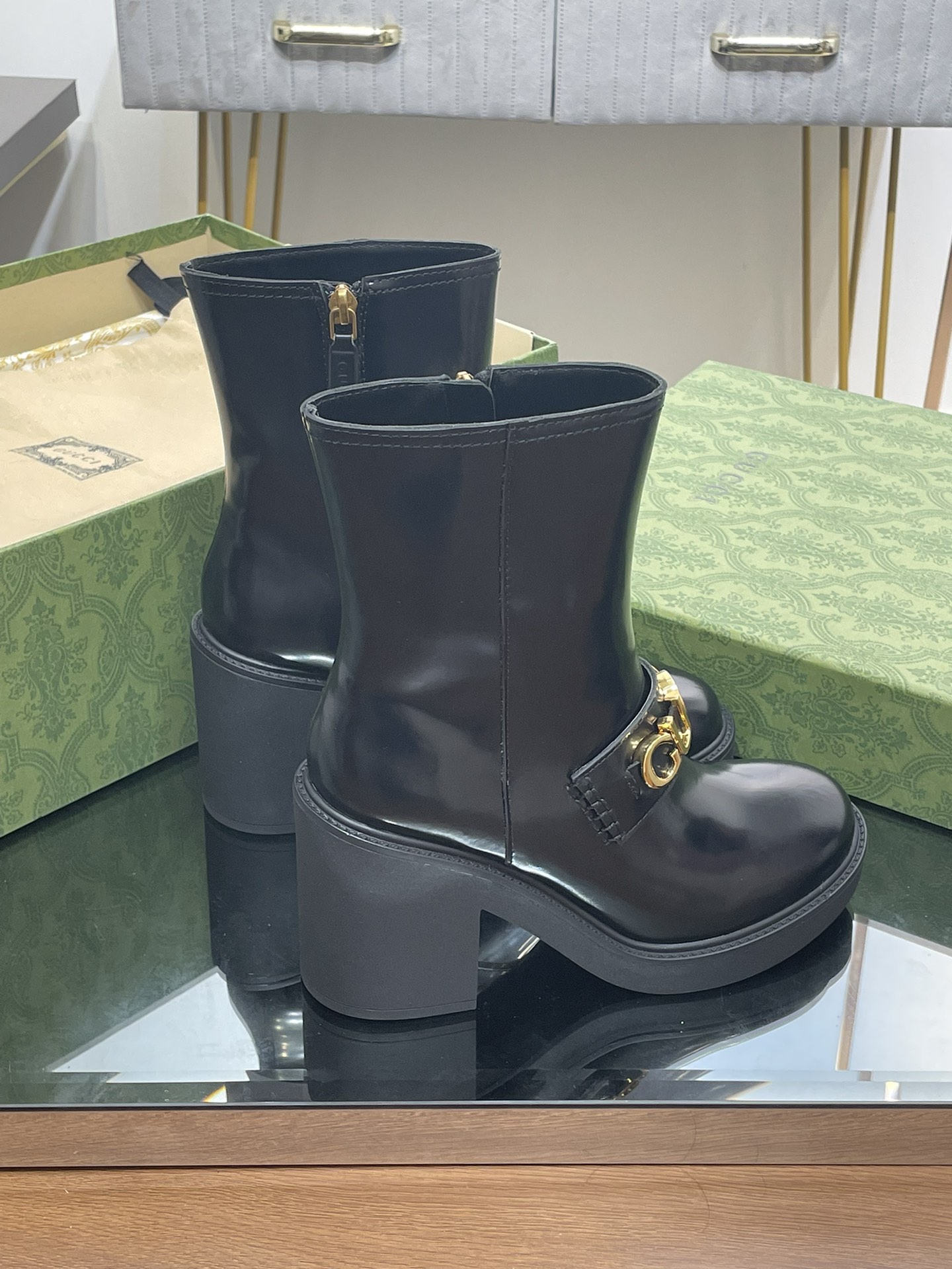 Bagsaaa Gvc*1 Ankle Boots