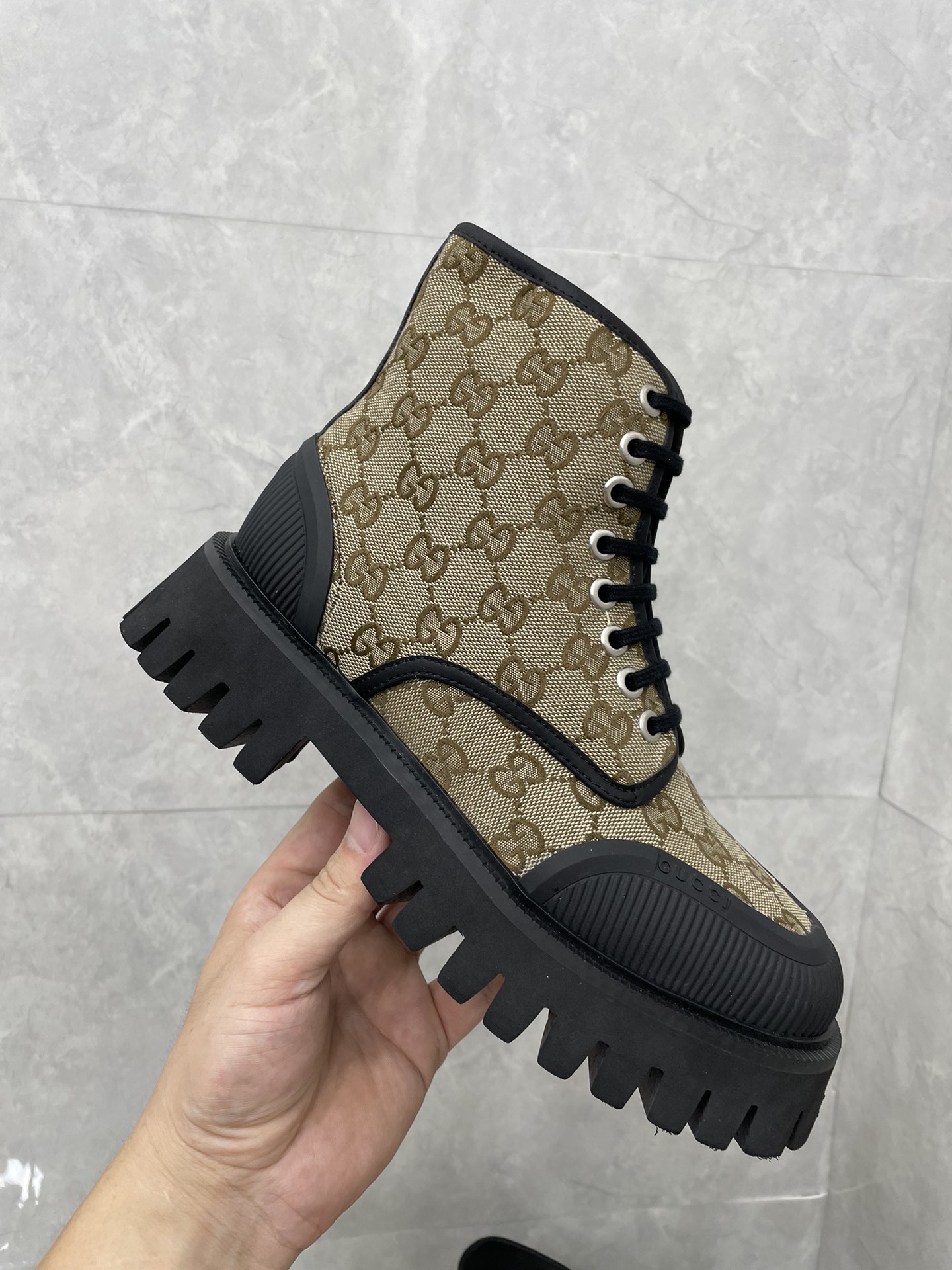 Bagsaaa Gvc*1 GG Canvas Ankle Sloe Boot - Black