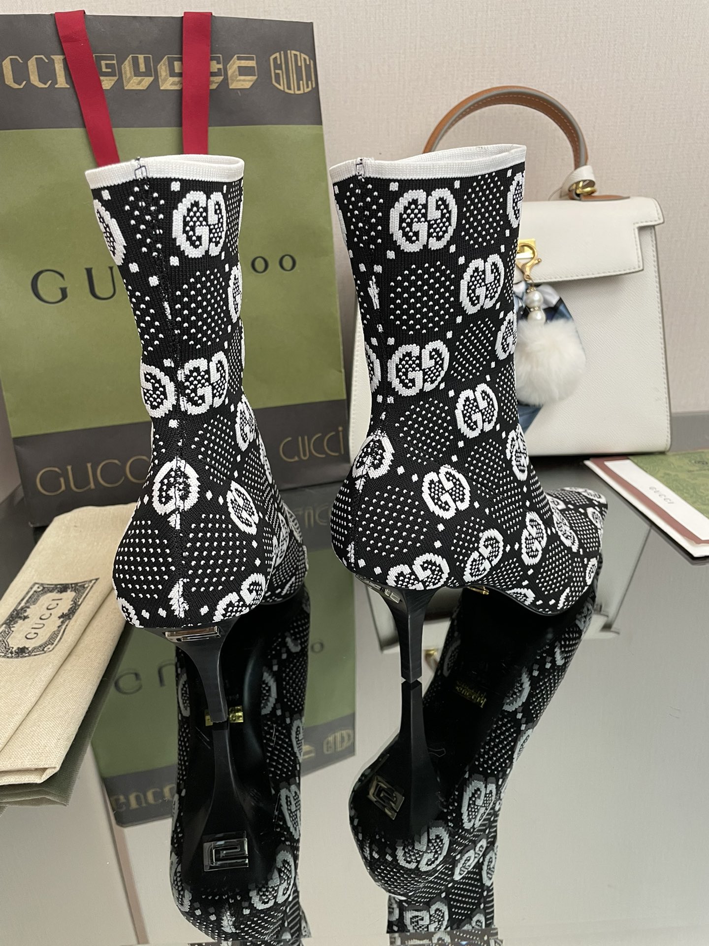 Bagsaaa Gvc*1 Tom Heel Boots - Black and white