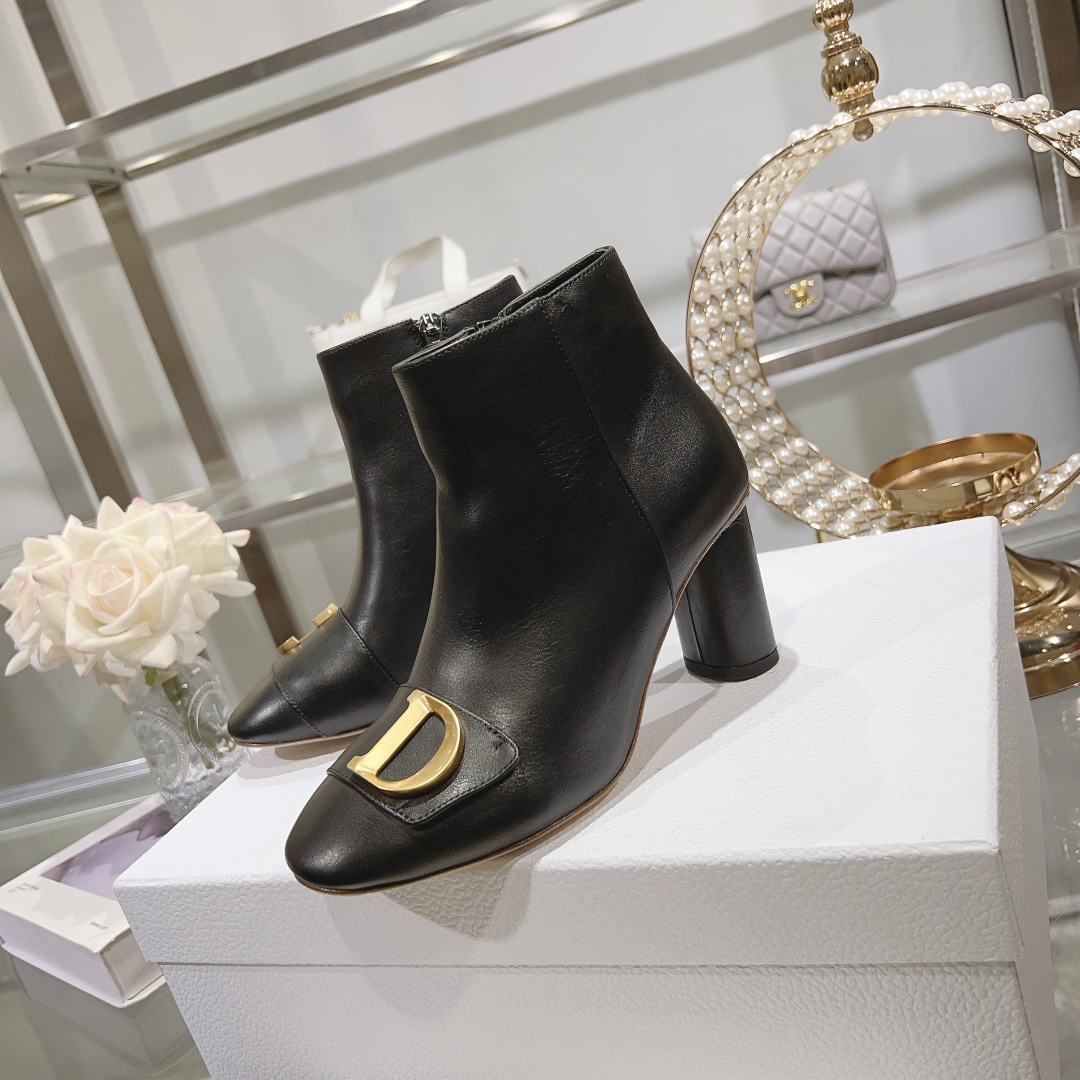Bagsaaa D10r Cd Logo Black Leather Ankle Boots