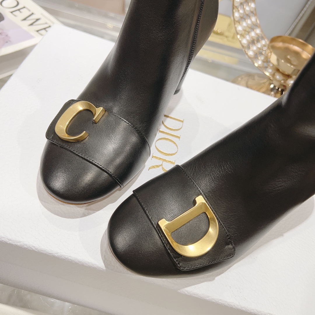 Bagsaaa D10r Cd Logo Black Leather Ankle Boots