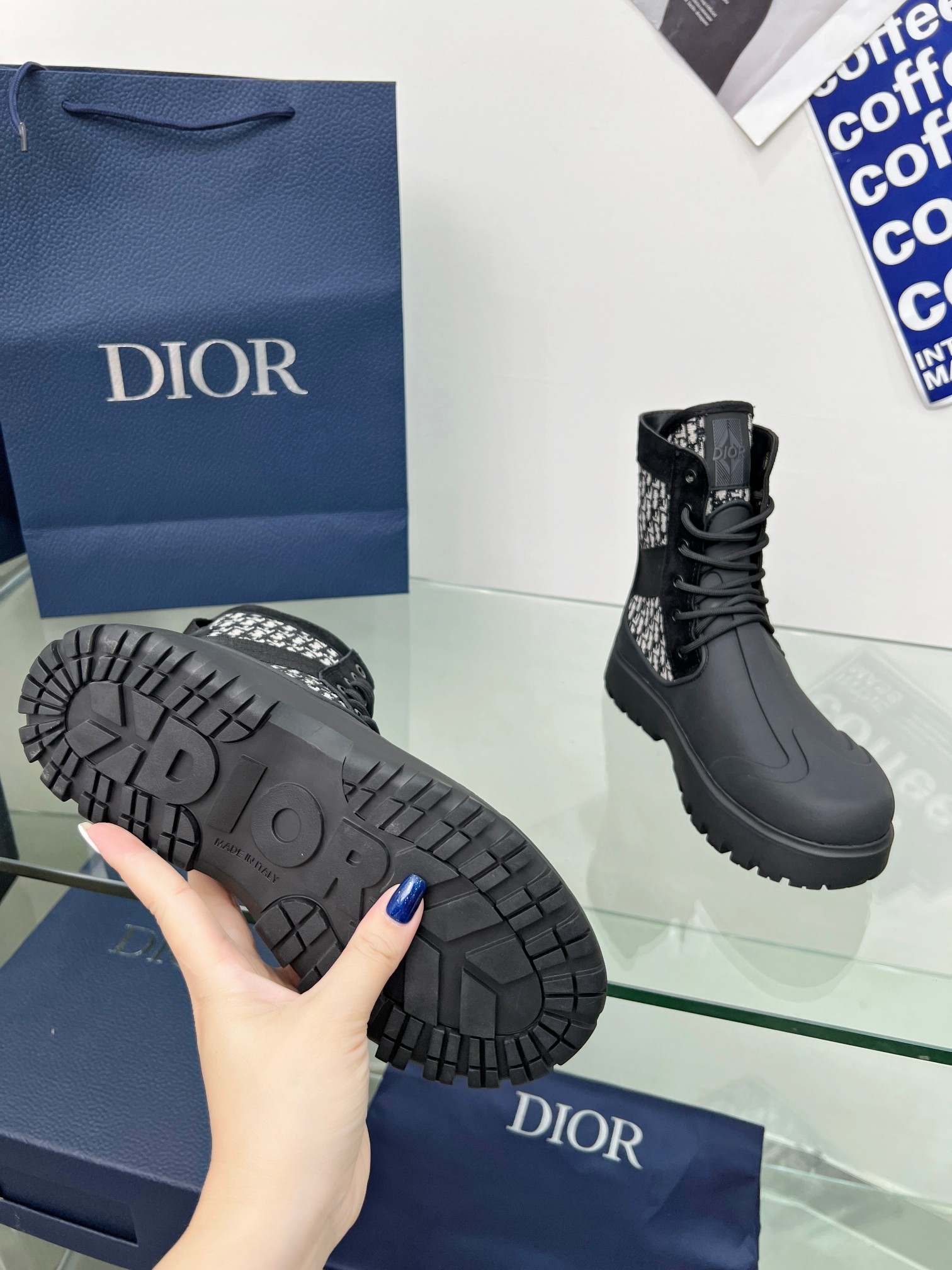 Bagsaaa D10r Garden Lace-Up Boot Blue