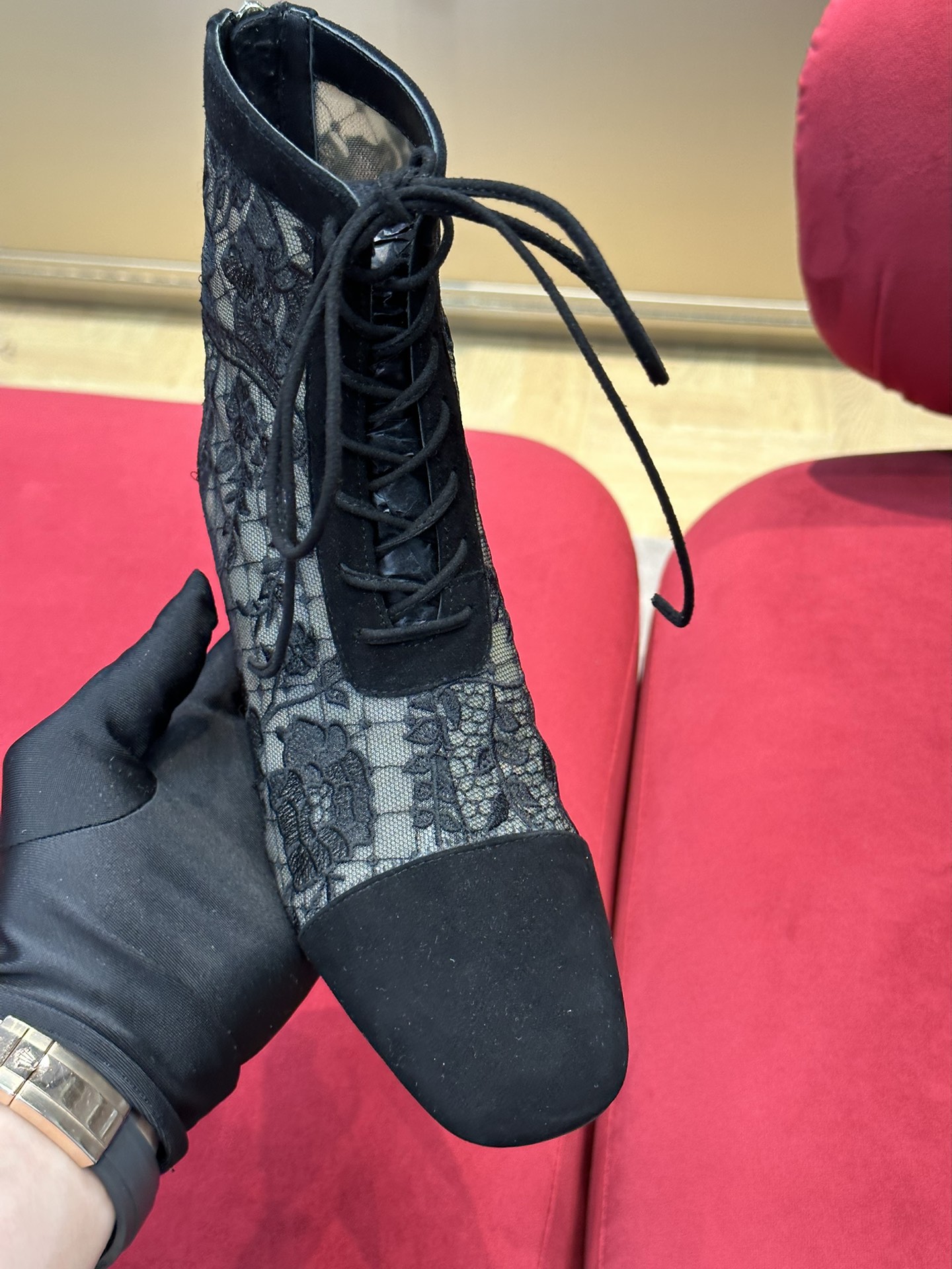 BAGSAAA D10r NAUGHTILY-D HEELED ANKLE BOOT