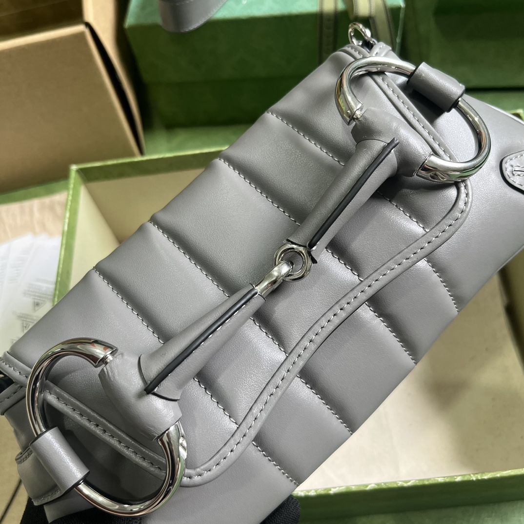 Bagsaaa Gvc*1 Horsebit Chain Small Shoulder Bag Grey Leather