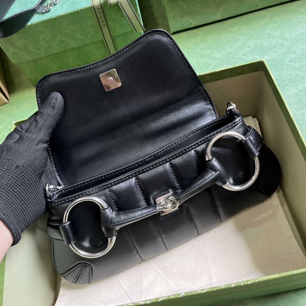 Bagsaaa Gvc*1 Horsebit Chain Small Shoulder Bag Black Leather