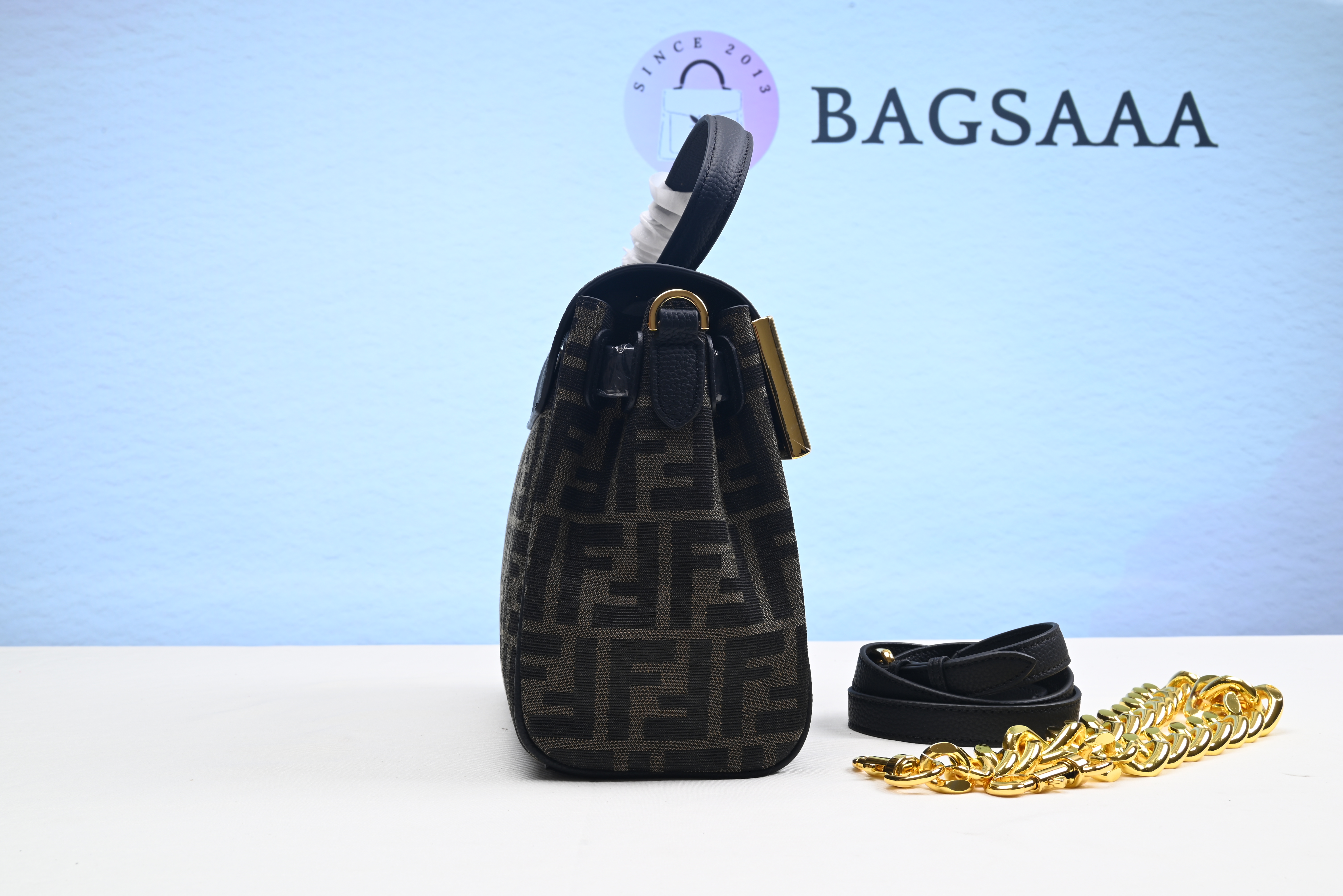BAGSAAA FENDACE LA MEDUSA MEDIUM FF Logo HANDBAG Bag 