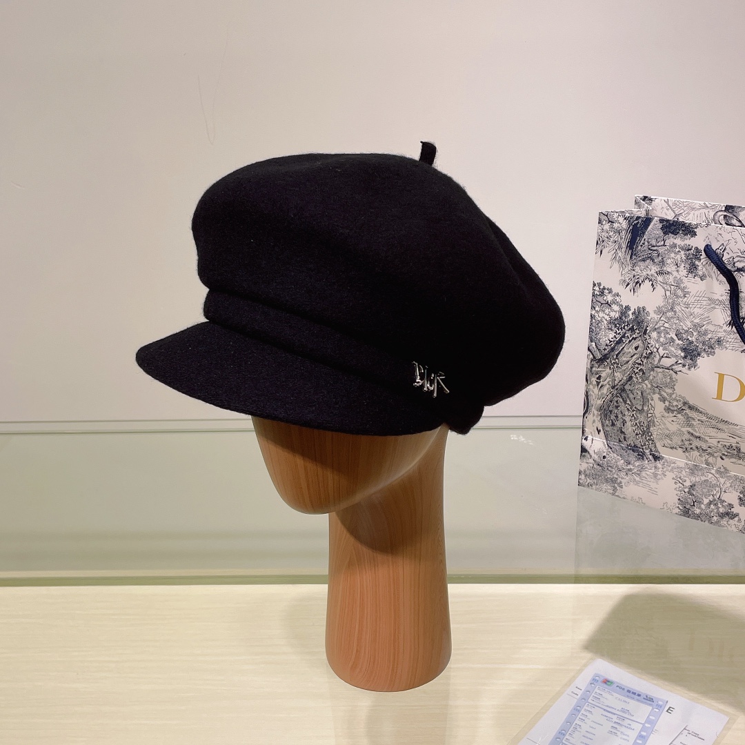 Bagsaaa D10r Beret Hat 