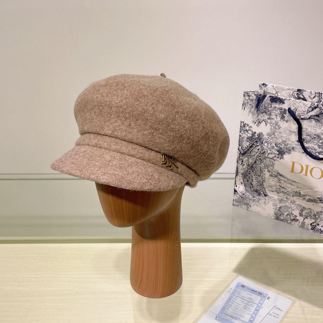 Bagsaaa D10r Beret Hat 