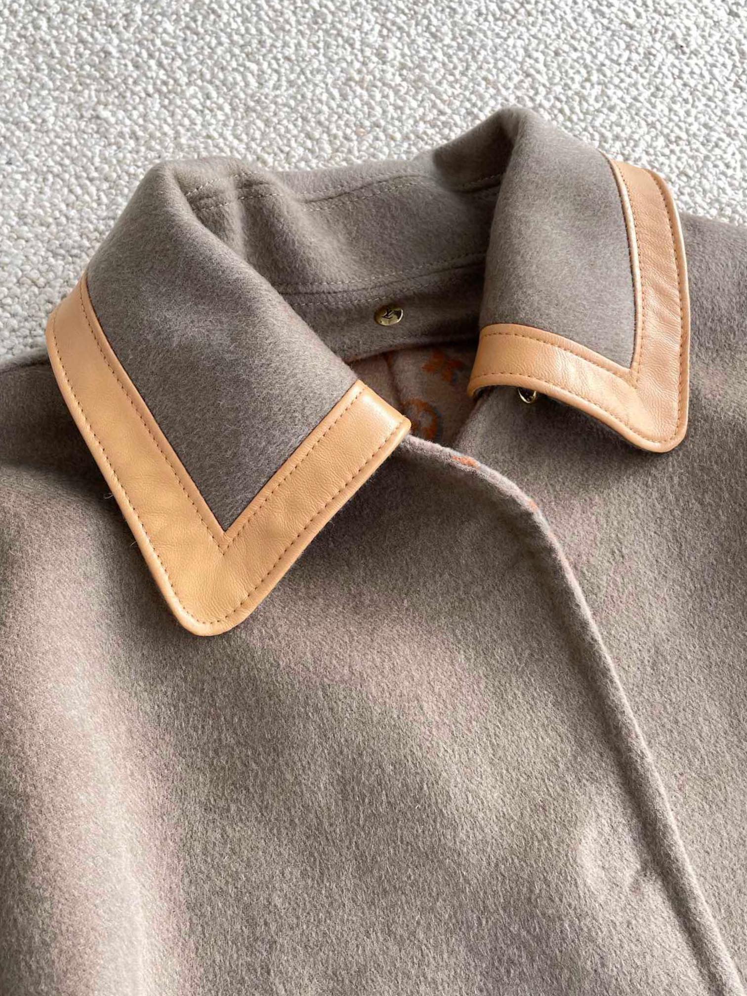 Bagsaaa L0vis Vvtt0n Long Coat Beige