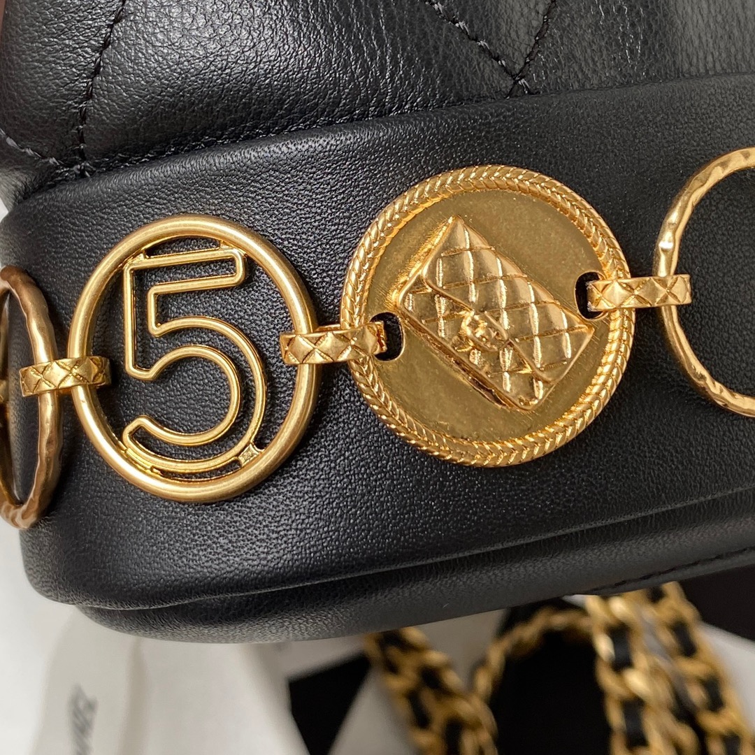 Bagsaaa Ch**el small Backpack Calfskin & Gold-Tone Metal Black 