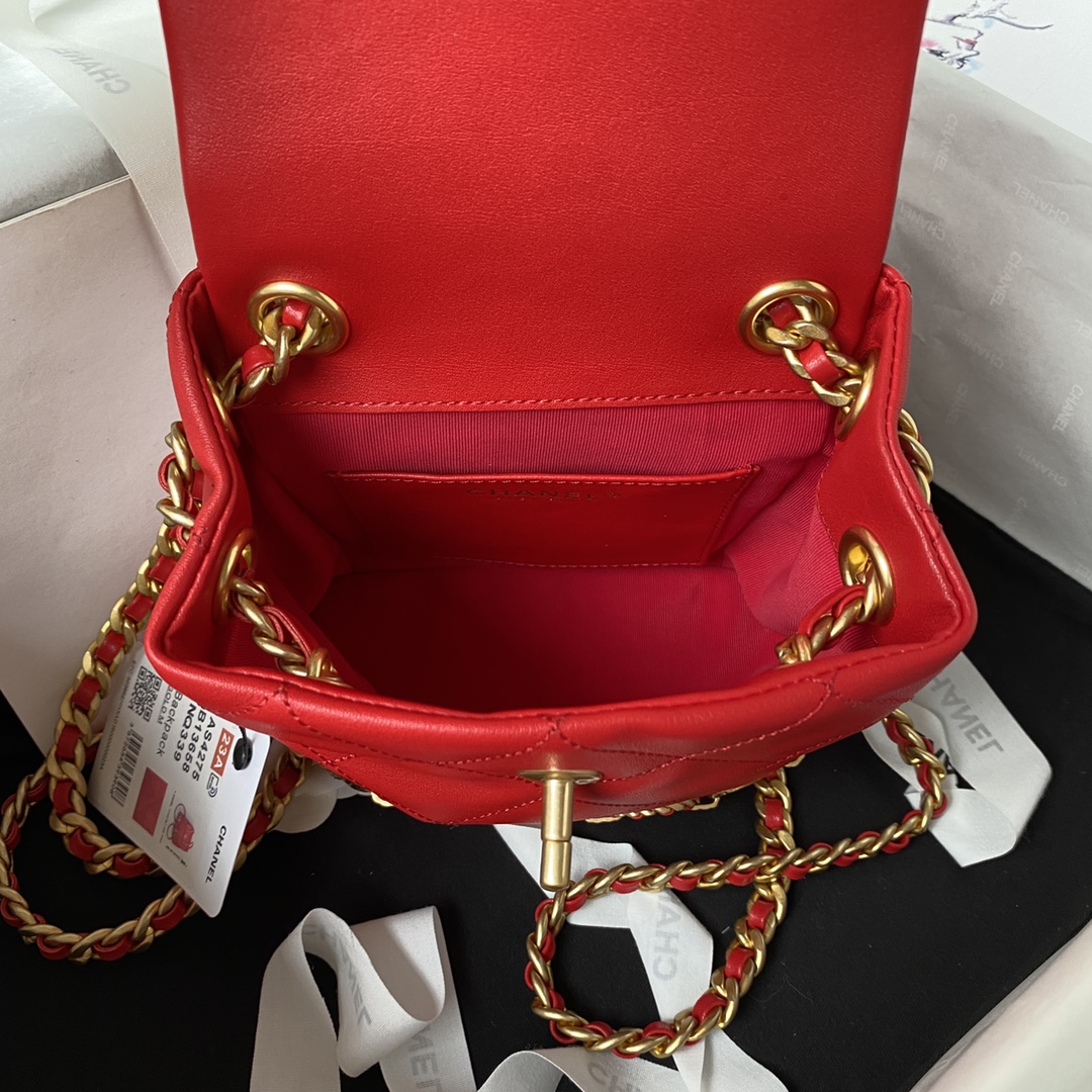 Bagsaaa Ch**el small Backpack Calfskin & Gold-Tone Metal Red