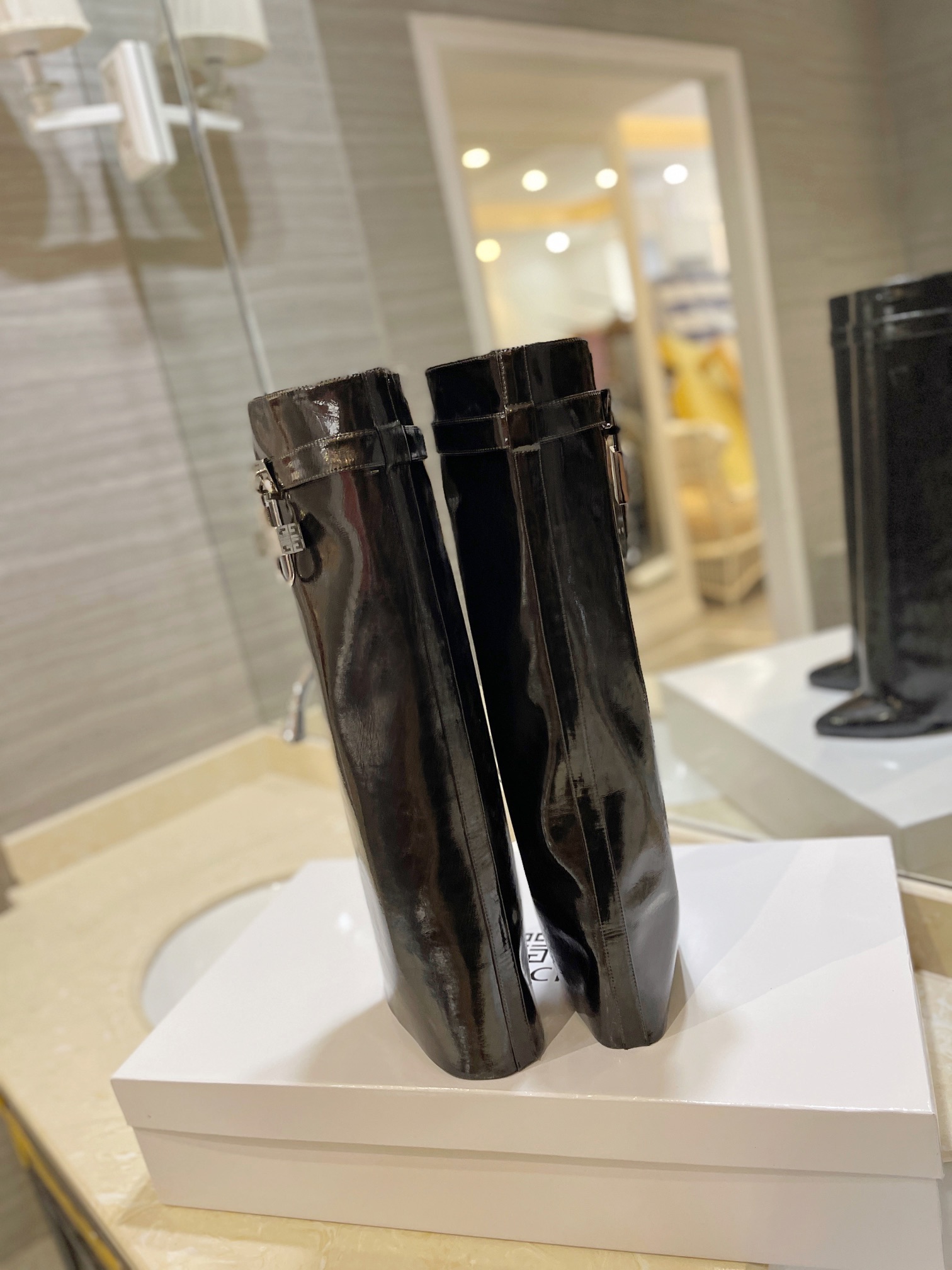 Bagsaaa Givenchy Shark Lock Ankle Long Boots in laminated leather