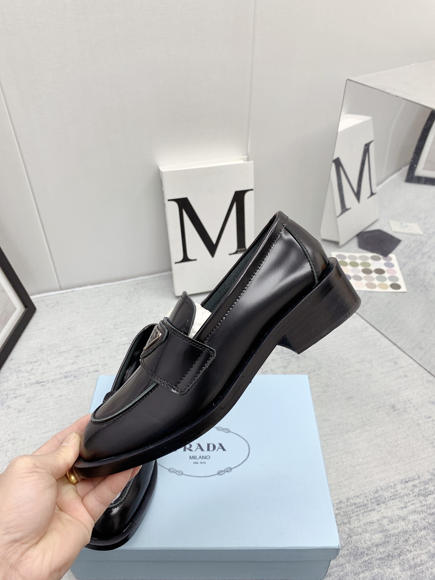 Bagsaaa Pra*a Black Loafer 