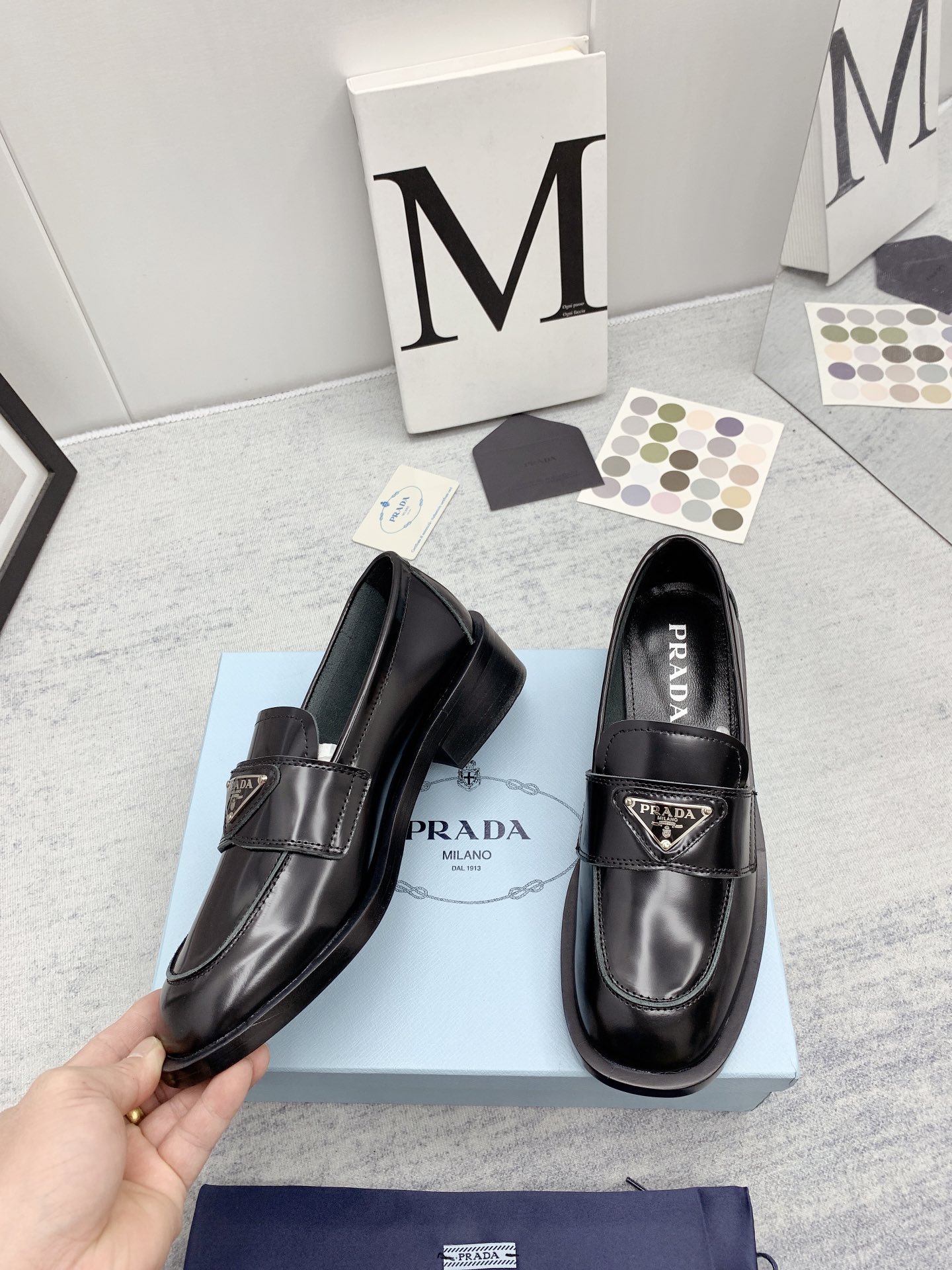Bagsaaa Pra*a Black Loafer 