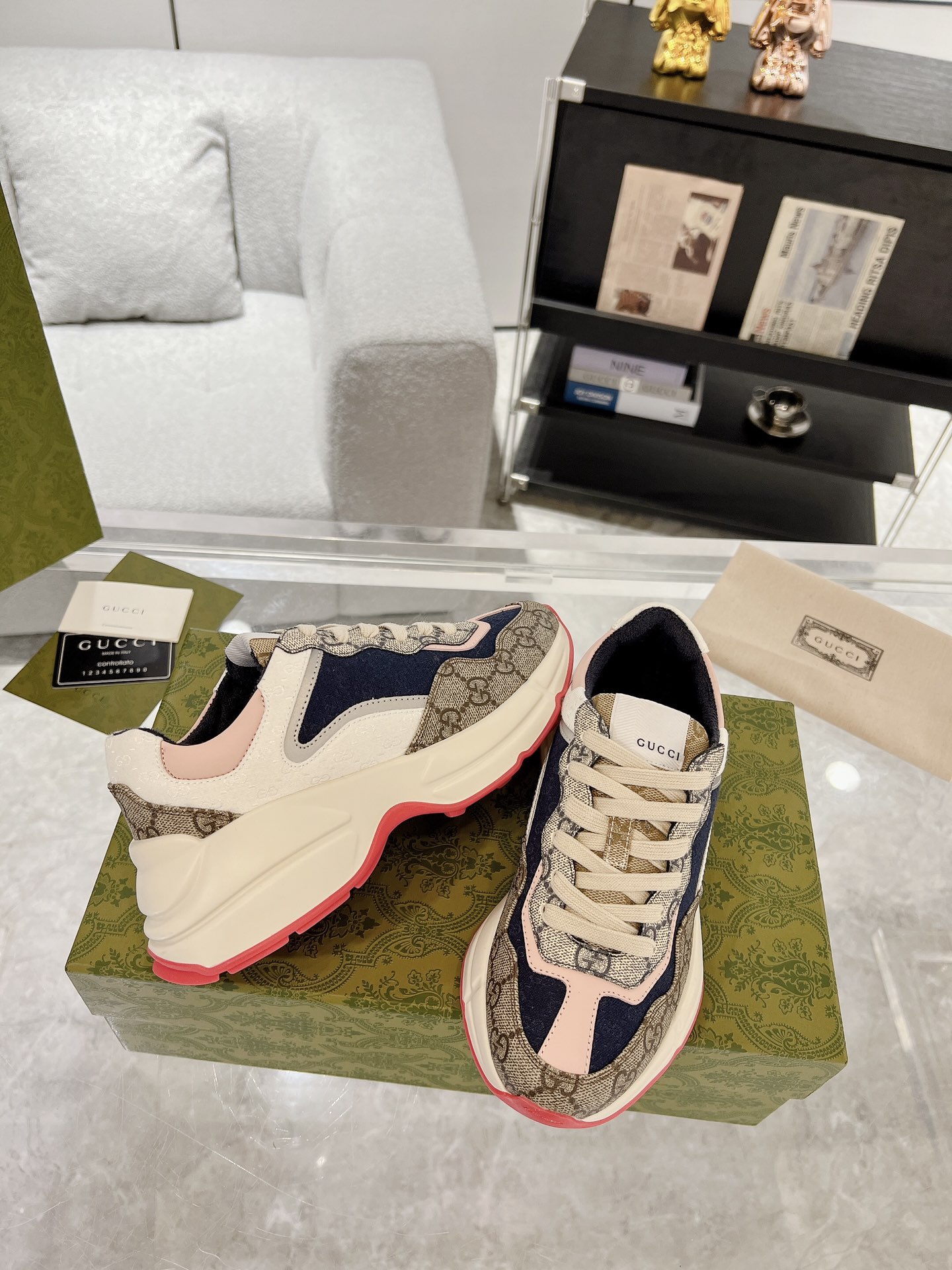 Bagsaaa Gvc*1 Rhyton GG Sneakers