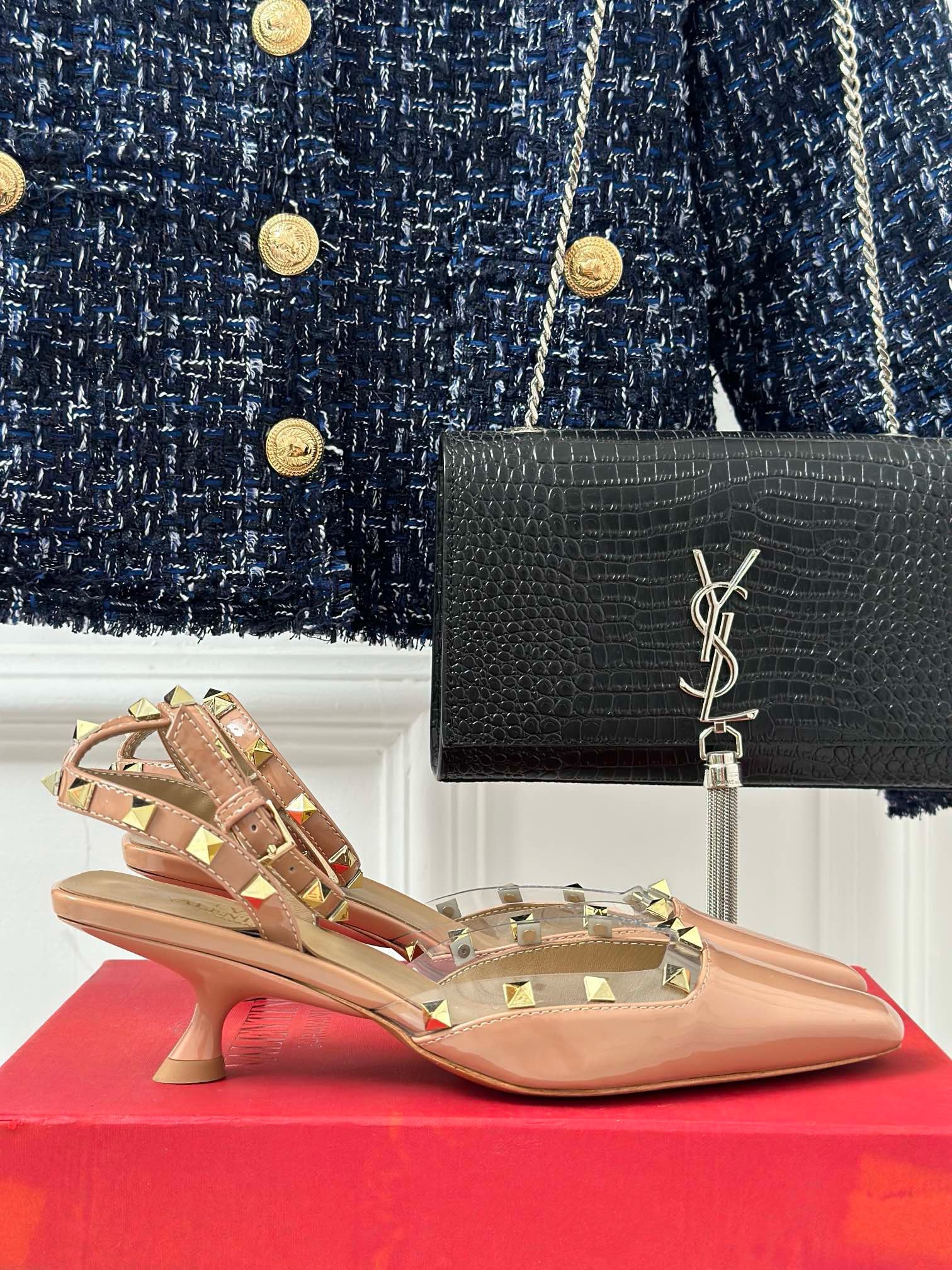 BAGSAAA Va1e*ntin0 ROCKSTUD COUTURE MIRROR PUMP 35MM