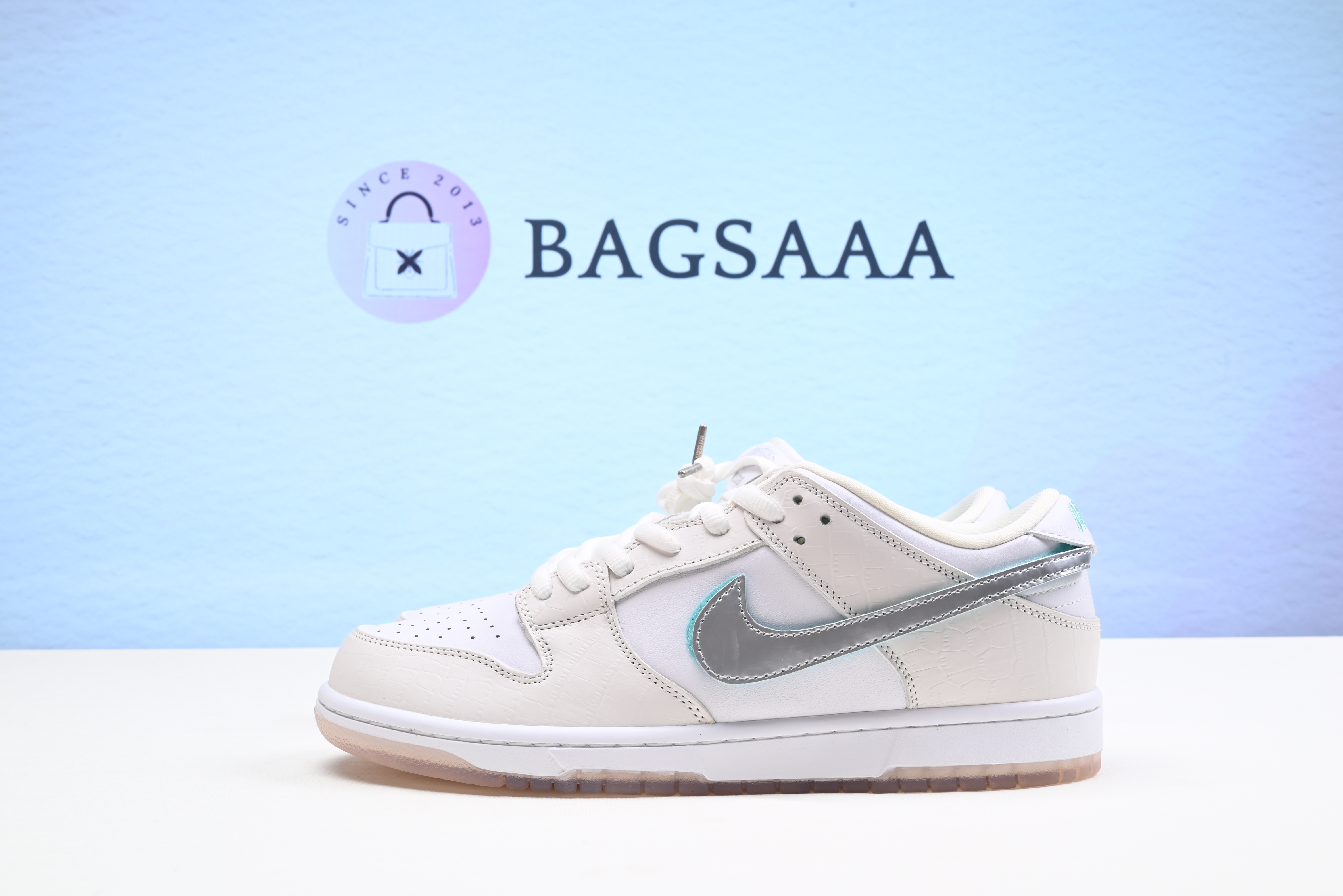 Nike SB Dunk Low D1am0nd S*pply Co White D1am0nd
