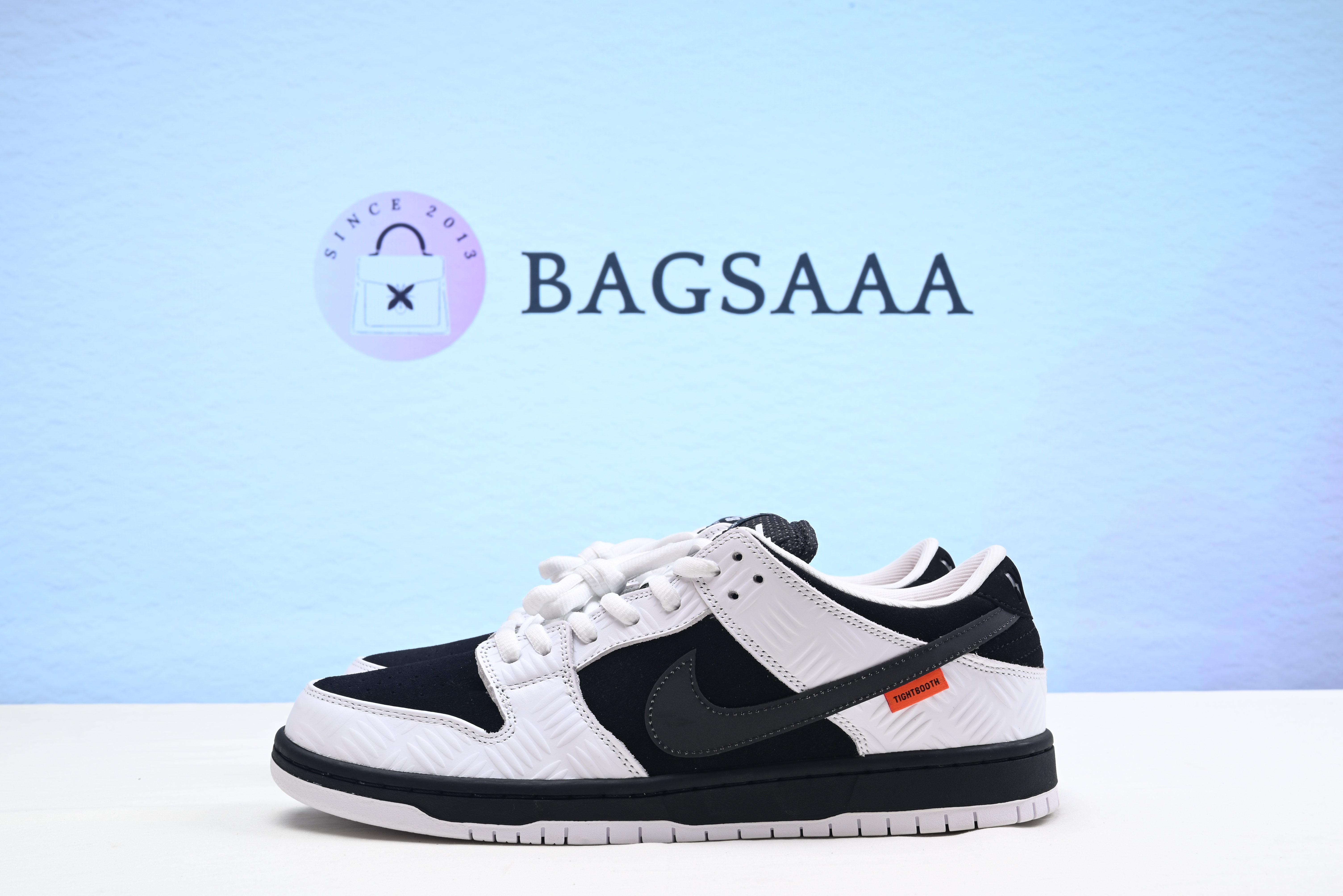 Nike SB Dunk Low TIGHTBOOTH 