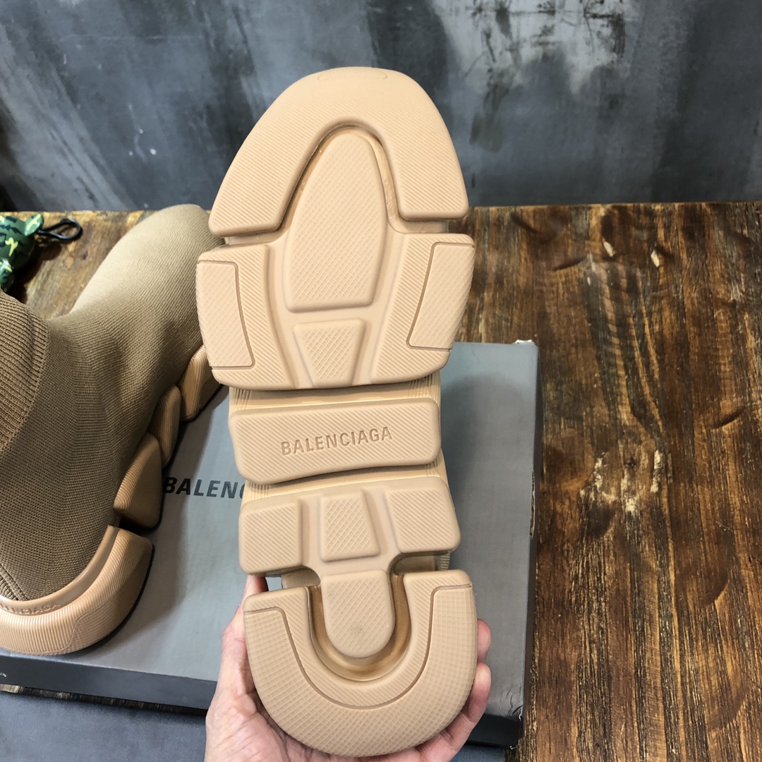 Bagsaaa Ba1en*iaga Speed Runner 2.0 Trainer All beige 