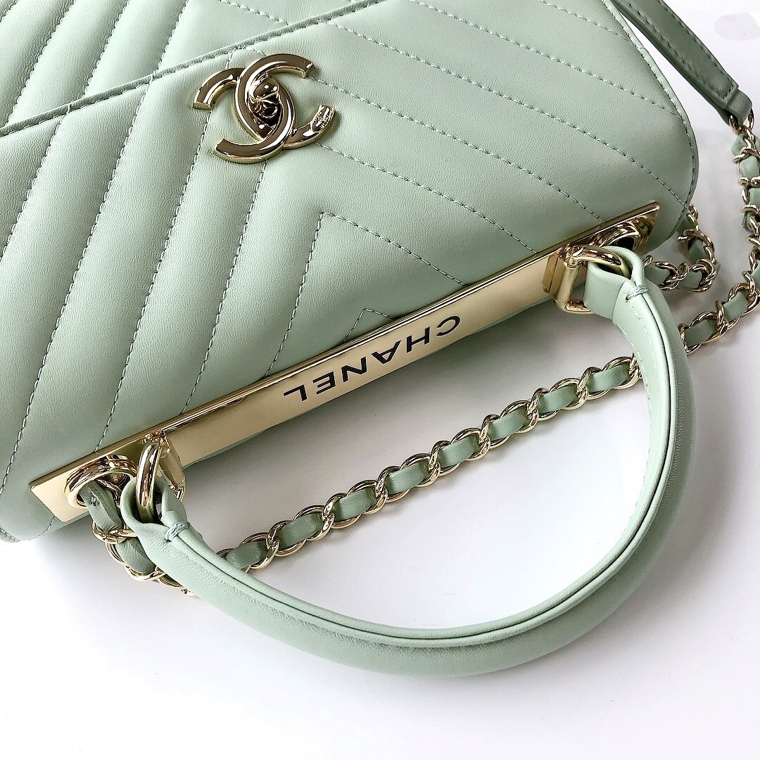 Bagsaaa Ch**el Trendy CC Chevron Green Leather