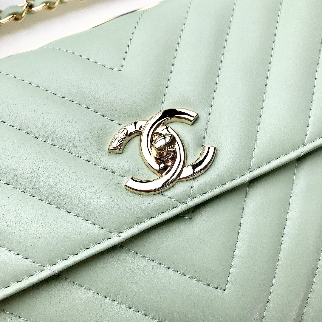 Bagsaaa Ch**el Trendy CC Chevron Green Leather