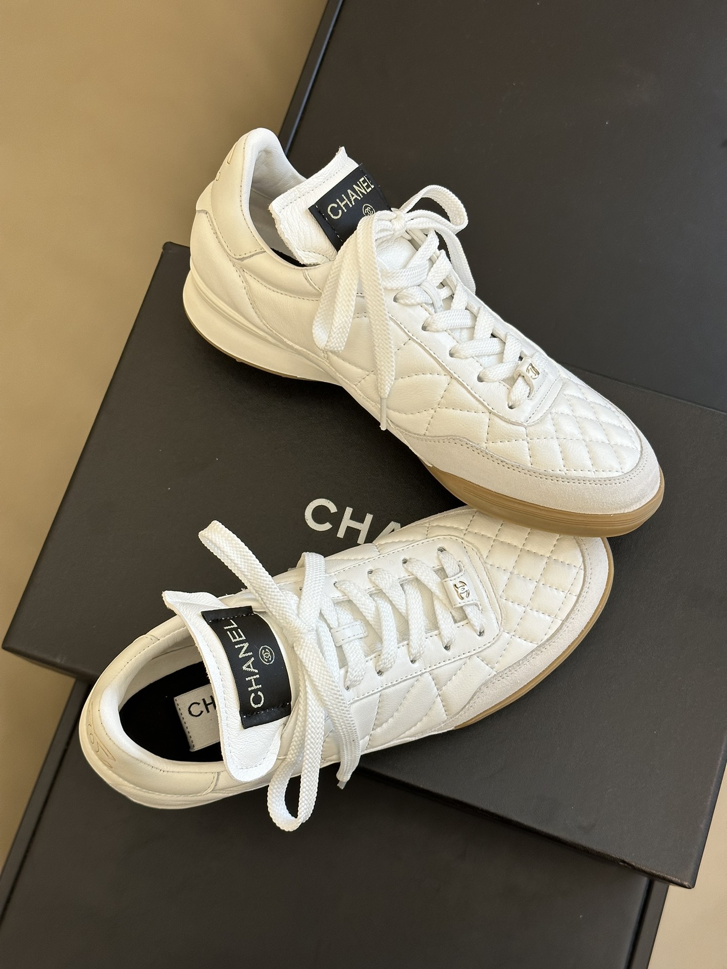 Bagsaaa Ch**el Lambskin White Sneakers