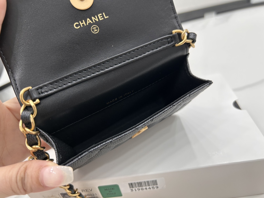Bagsaaa Ch**el Belt Bag 24k Black 