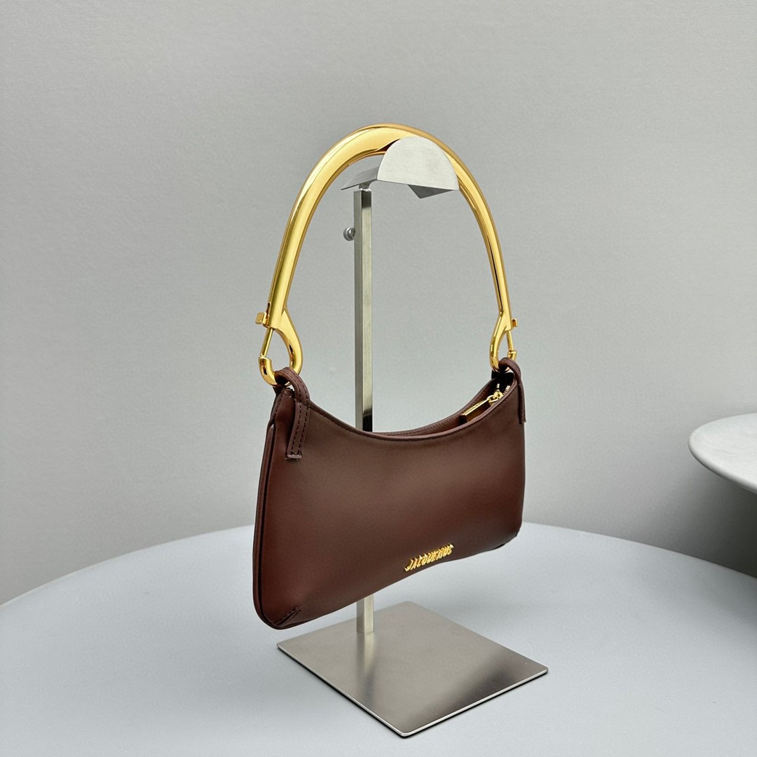 Bagsaaa Jacquemus Le Bisou Mousqueton Shoulder Bag - Dark Brown