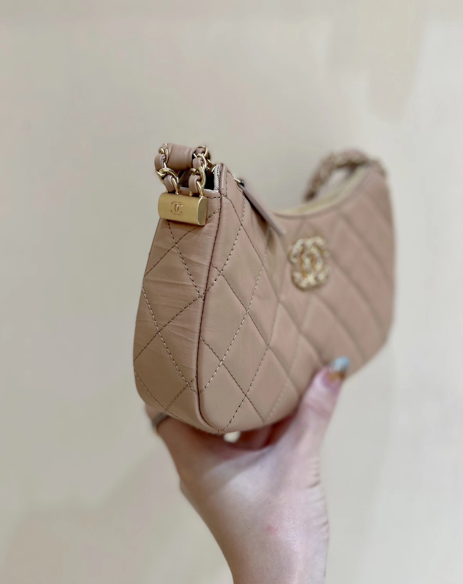 Bagsaaa Ch**el 19 Hobo Shoulder Beige Bag - 13.5×23.5×5.3cm
