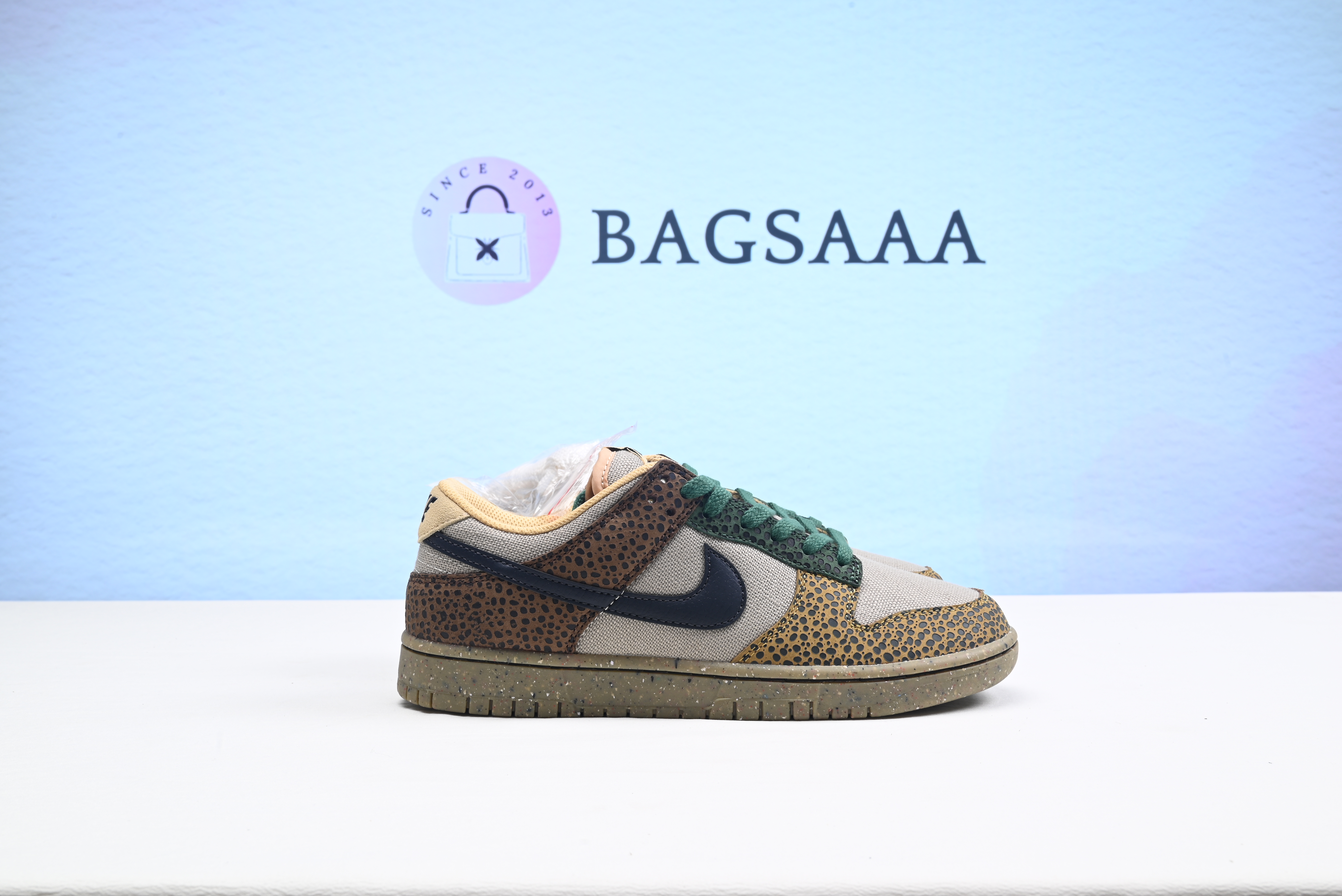NIKE DUNK LOW SAFARI GOLDEN MOSS