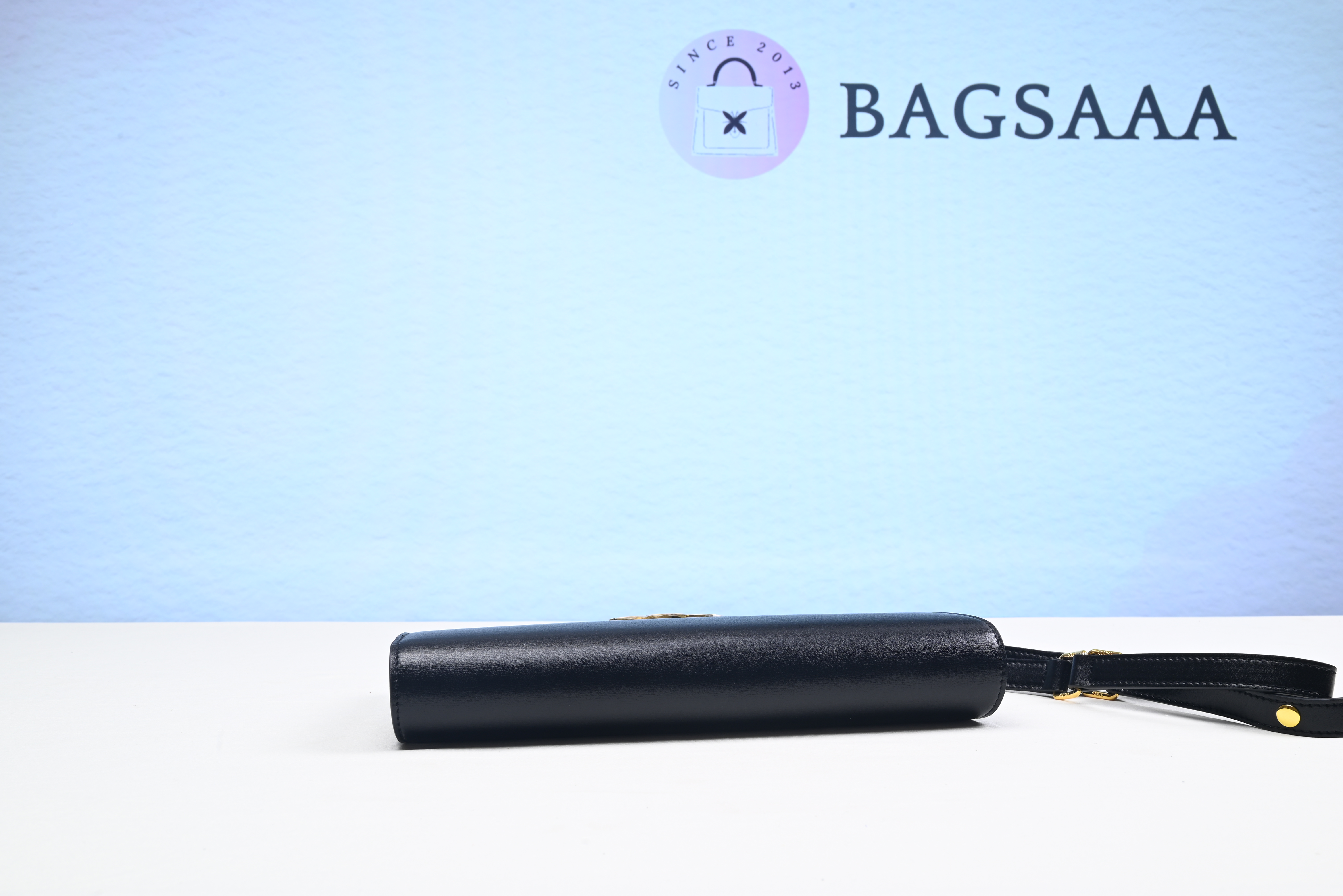 Bagsaaa Ce1i*e SHOULDER BAG TRAPEZE IN SHINY CALFSKIN BLACK - 24.5 X 14.5 X 3 CM