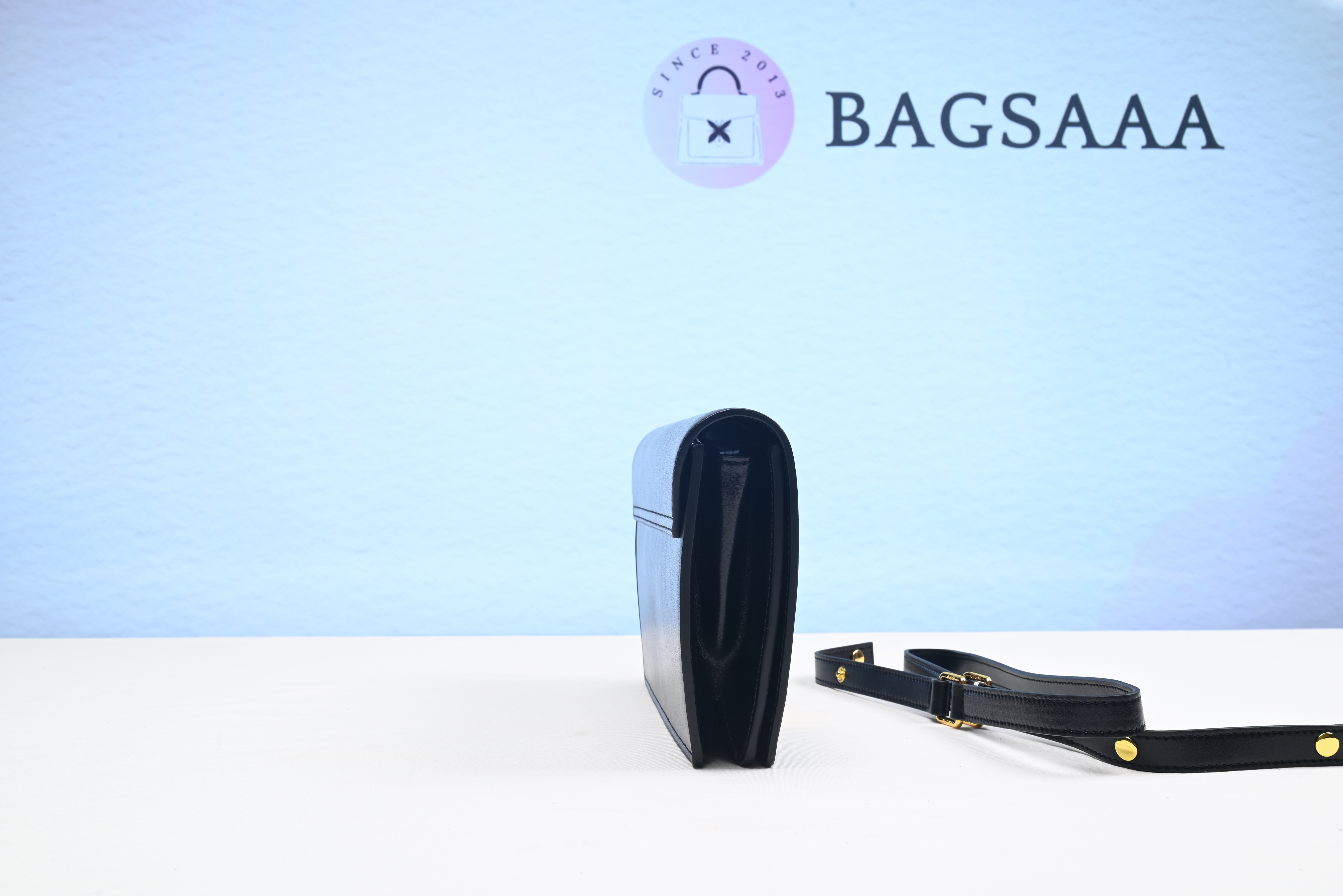 Bagsaaa Ce1i*e SHOULDER BAG TRAPEZE IN SHINY CALFSKIN BLACK - 24.5 X 14.5 X 3 CM