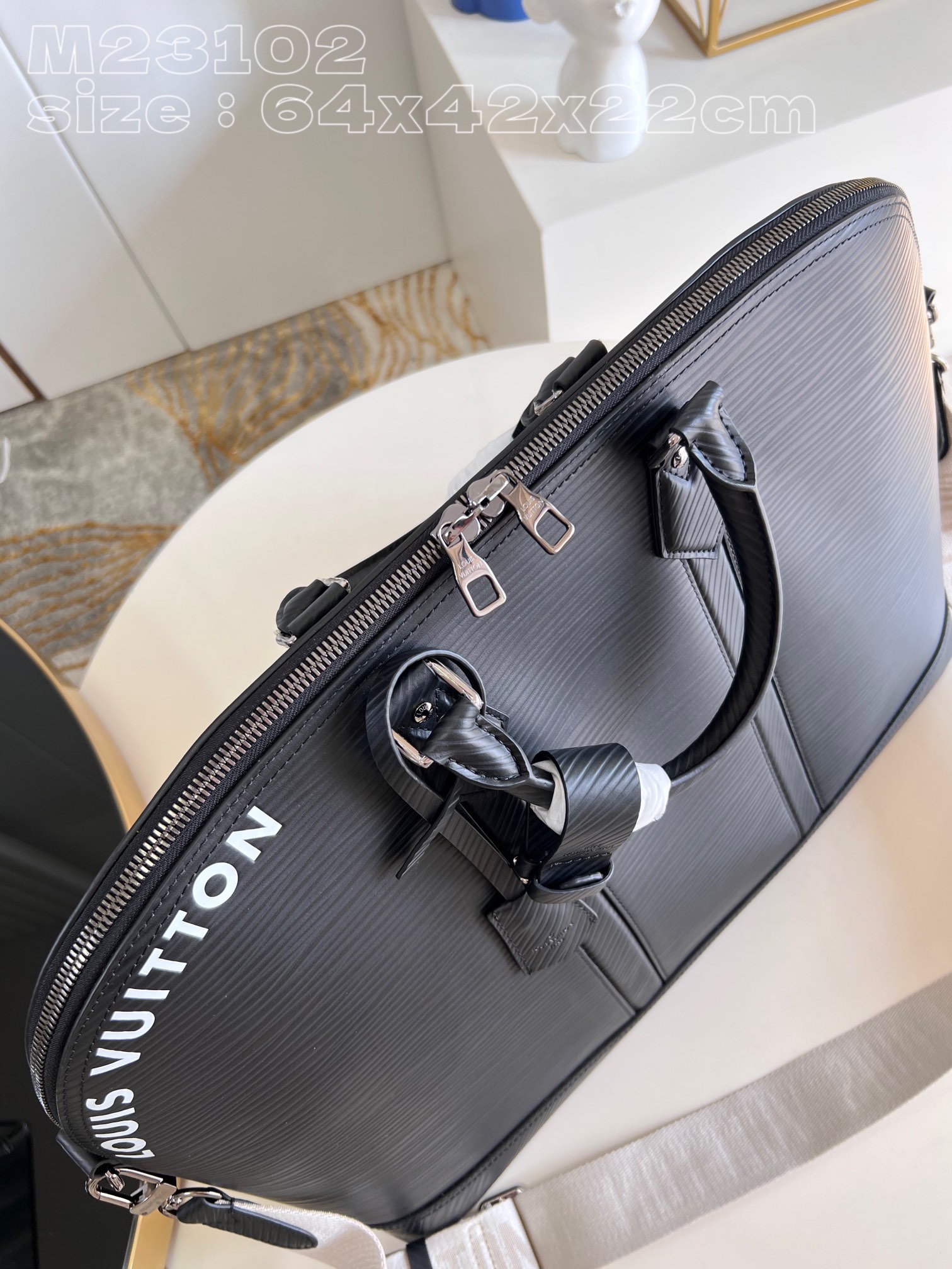 Bagsaaa L0vis Vvtt0n Alma Travel GM Black - 64 x 42 x 22 cm