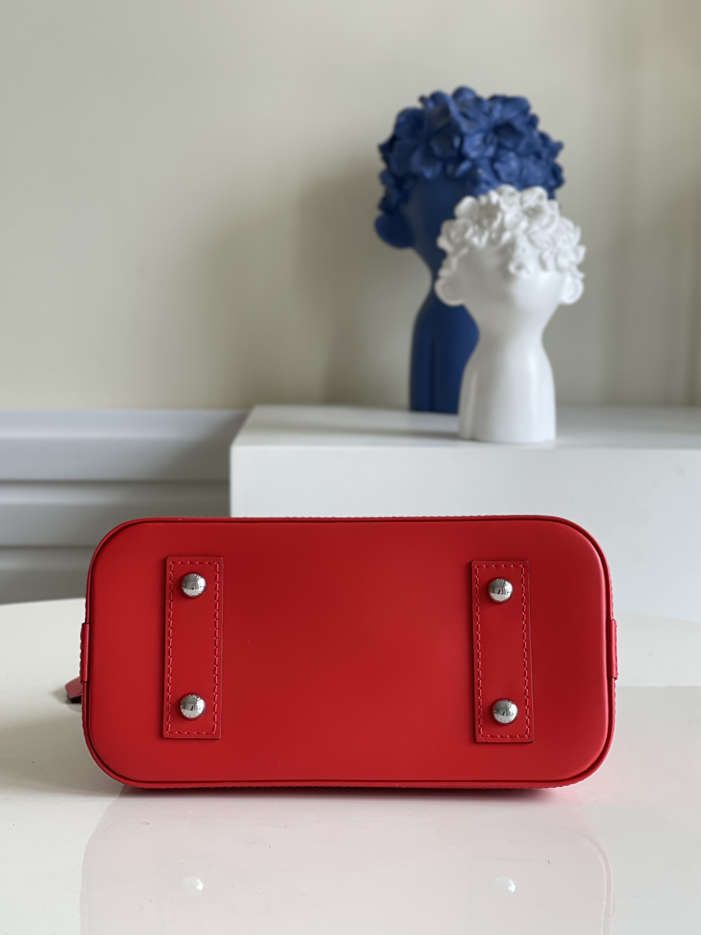 Bagsaaa L0vis Vvtt0n Alma BB Epi Leather Red - 23.5 x 17.5 x 11.5