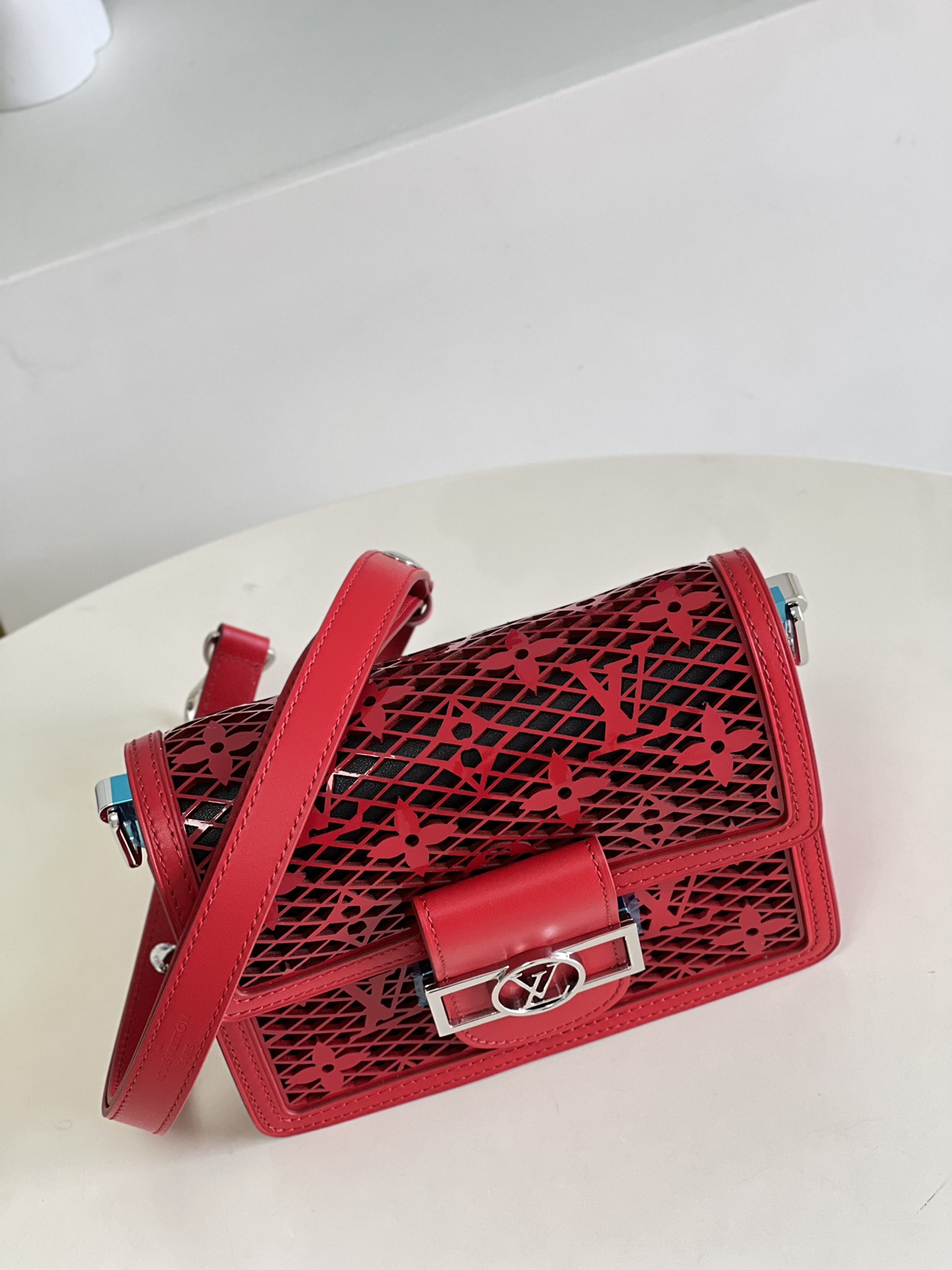 Bagsaaa L0vis Vvtt0n Dauphine Mini Lace Bag Red 