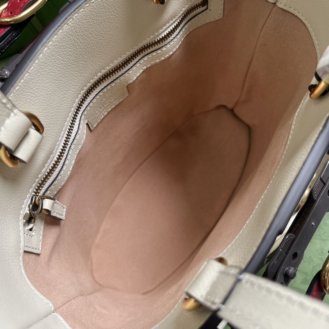 Bagsaaa Gvc*1 GG Diana White Tote - 22x 20.5x 11.5cm