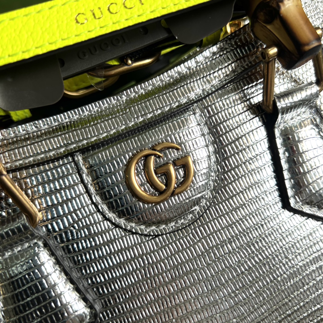 Bagsaaa Gvc*1 Mini Diana Lizard Silver Leather 20x15.5x10cm